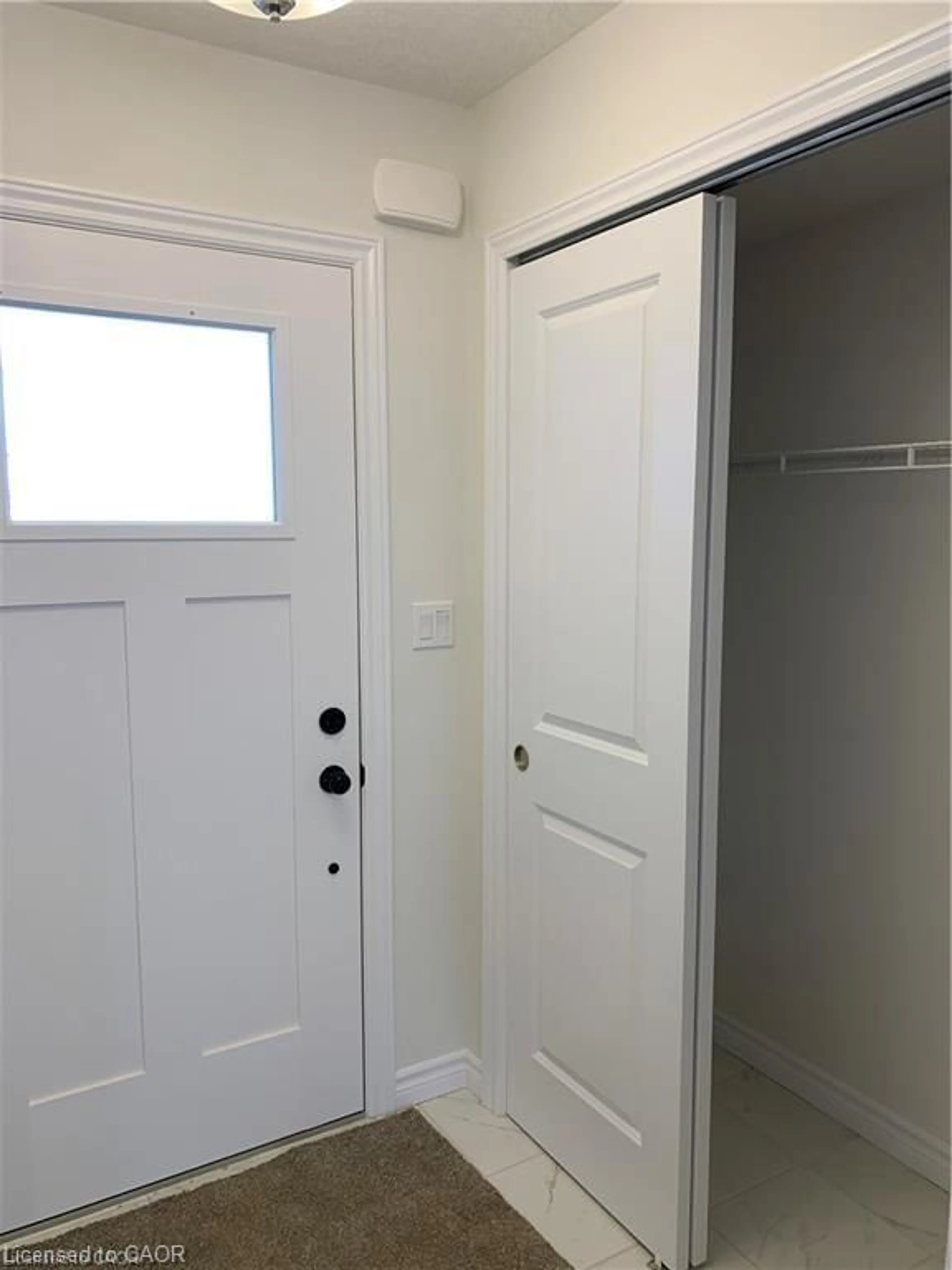 Unknown for 125 Hollybrook Trail, Kitchener Ontario N2R 0P1