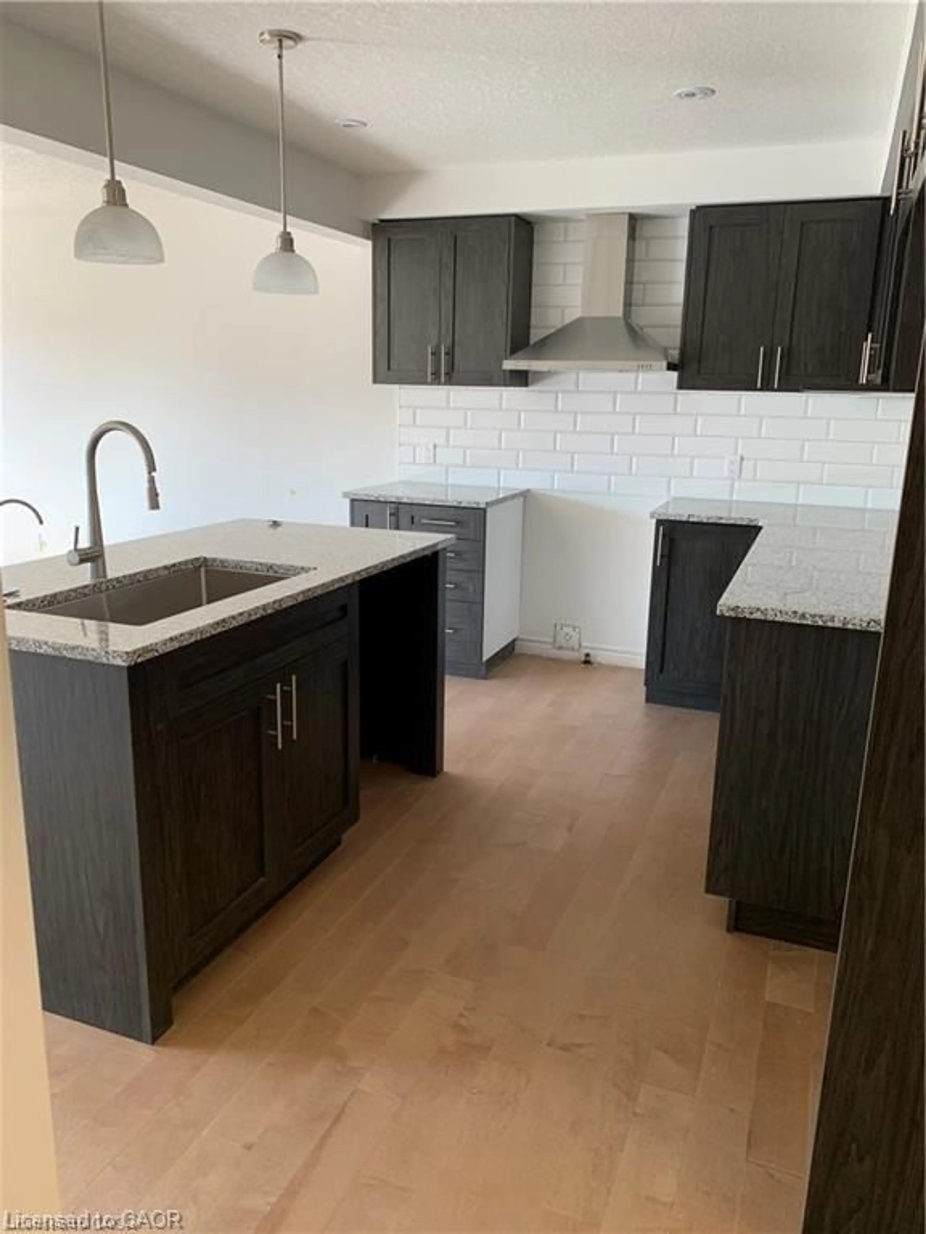 Open concept kitchen, unknown for 125 Hollybrook Trail, Kitchener Ontario N2R 0P1