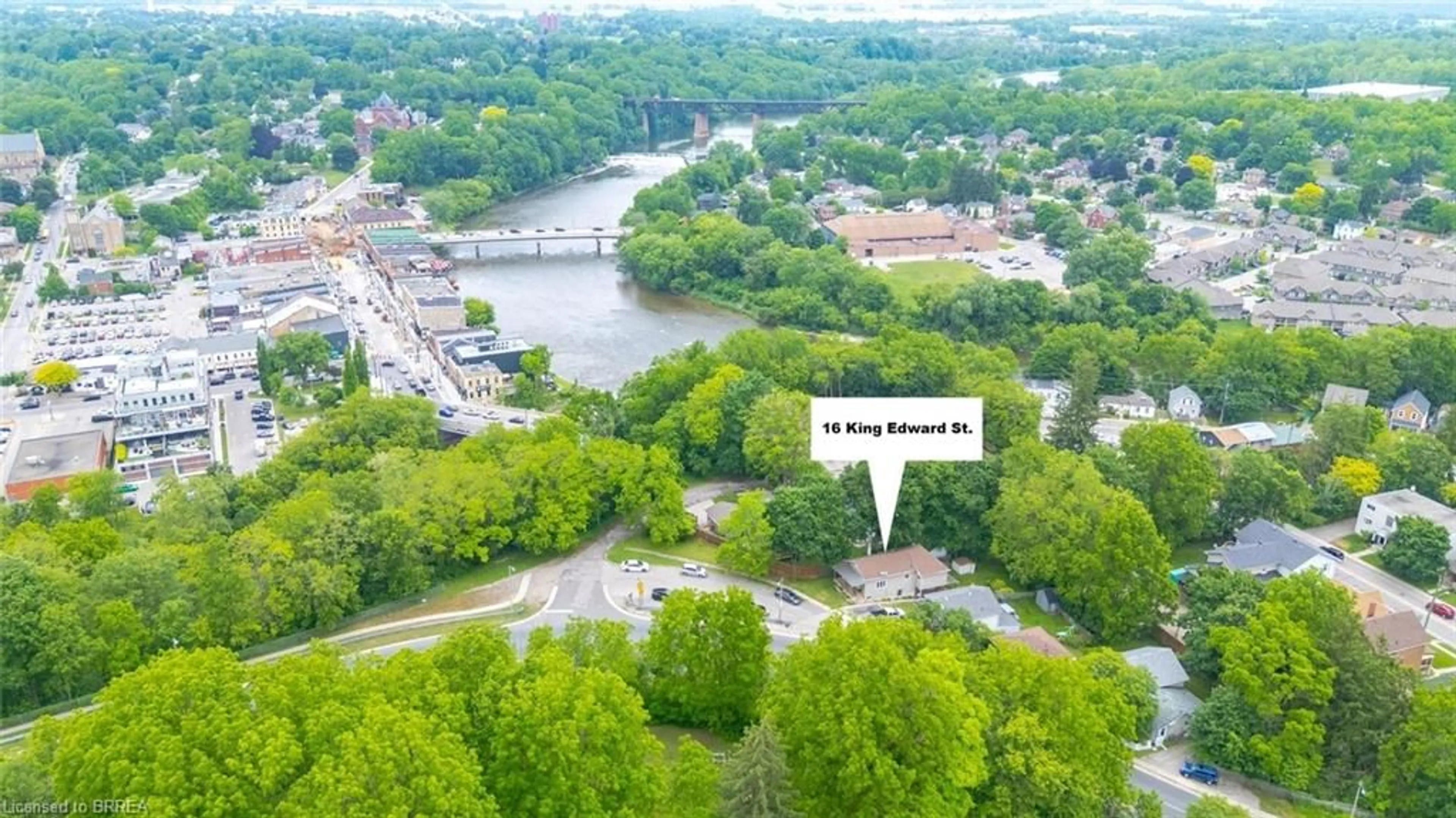 A pic from outside/outdoor area/front of a property/back of a property/a pic from drone, water/lake/river/ocean view for 16 King Edward St, Paris Ontario N3L 2G6