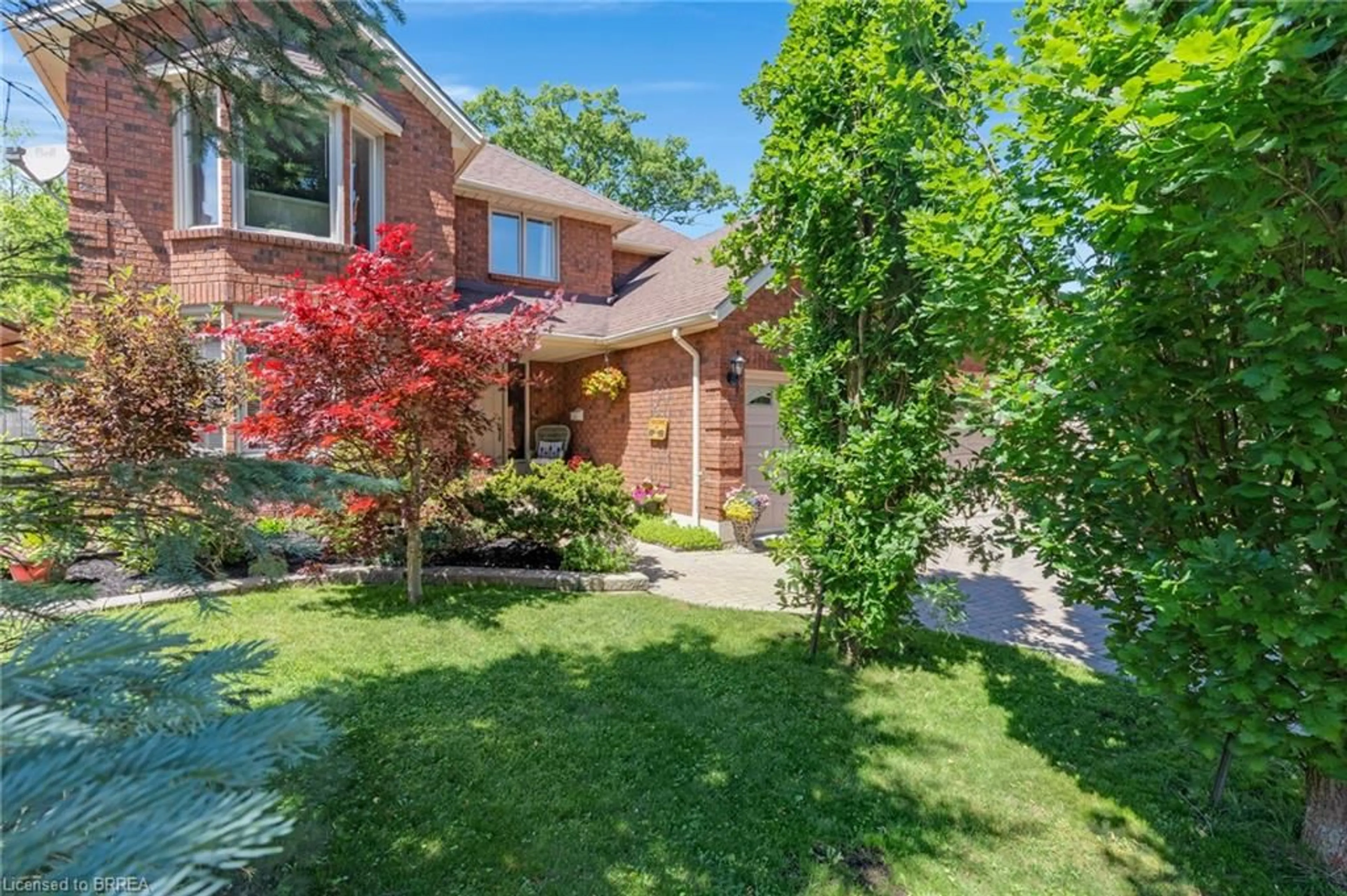 Home with brick exterior material, street for 86 Lynden Hill Cres, Brantford Ontario N3P 1R8