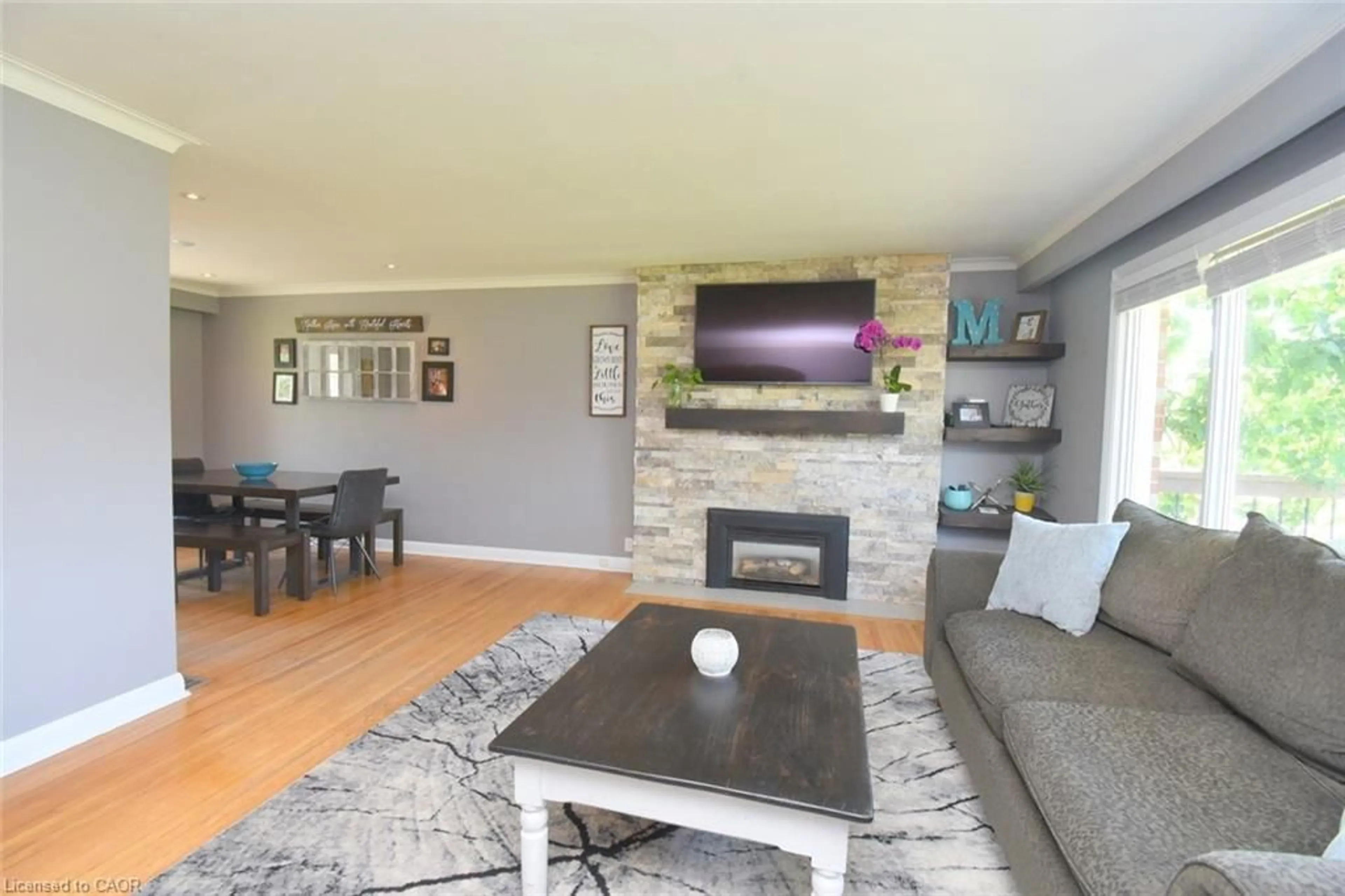 Living room with furniture, wood/laminate floor for 16 Parkview Rd, Hagersville Ontario N0A 1H0