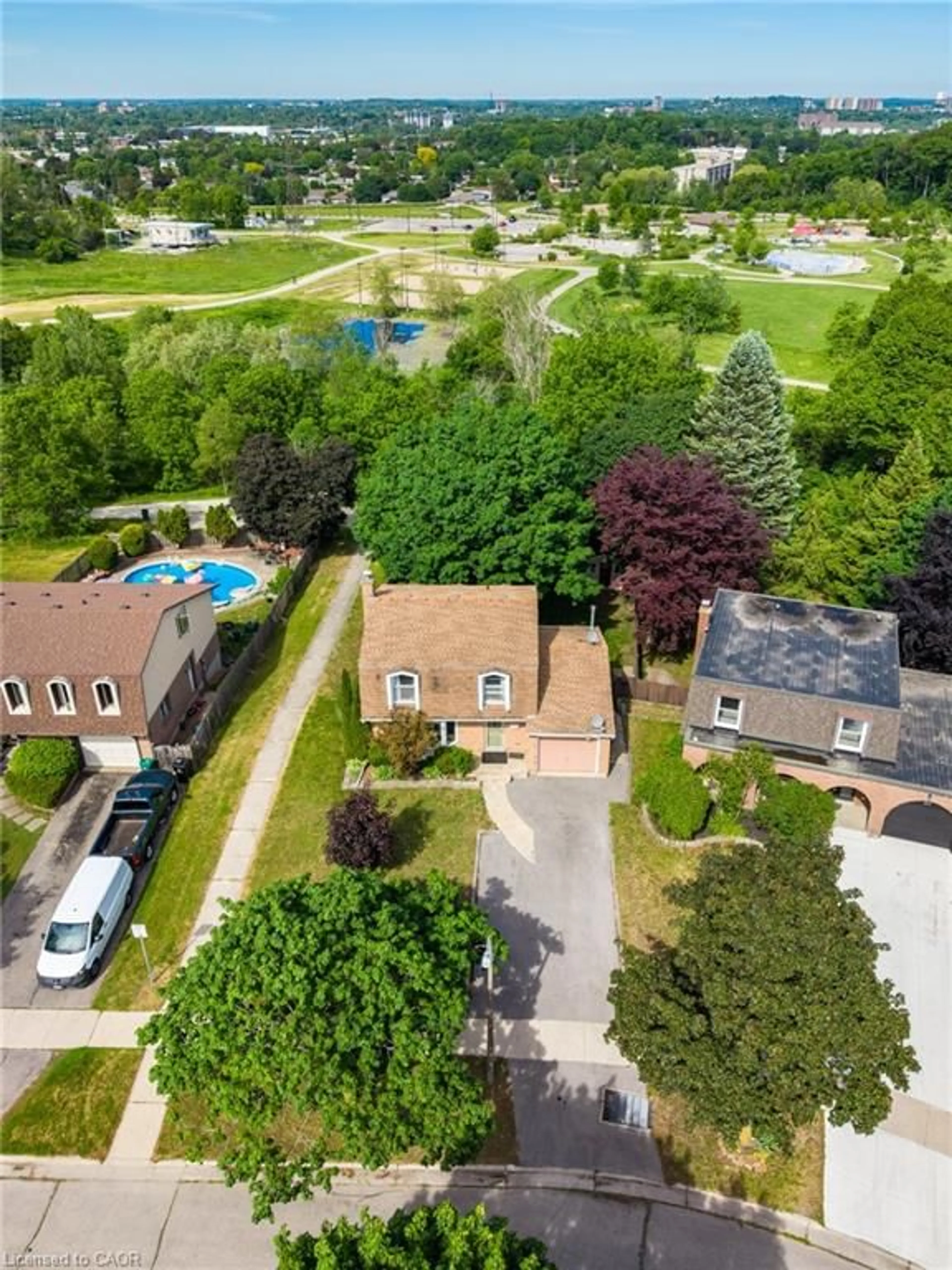 A pic from outside/outdoor area/front of a property/back of a property/a pic from drone, street for 24 Roseneath Cres, Kitchener Ontario N2E 1V9