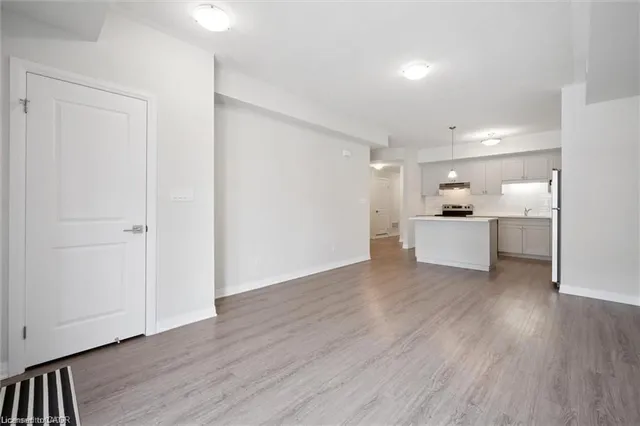 25 Isherwood Ave #C34, Cambridge 4