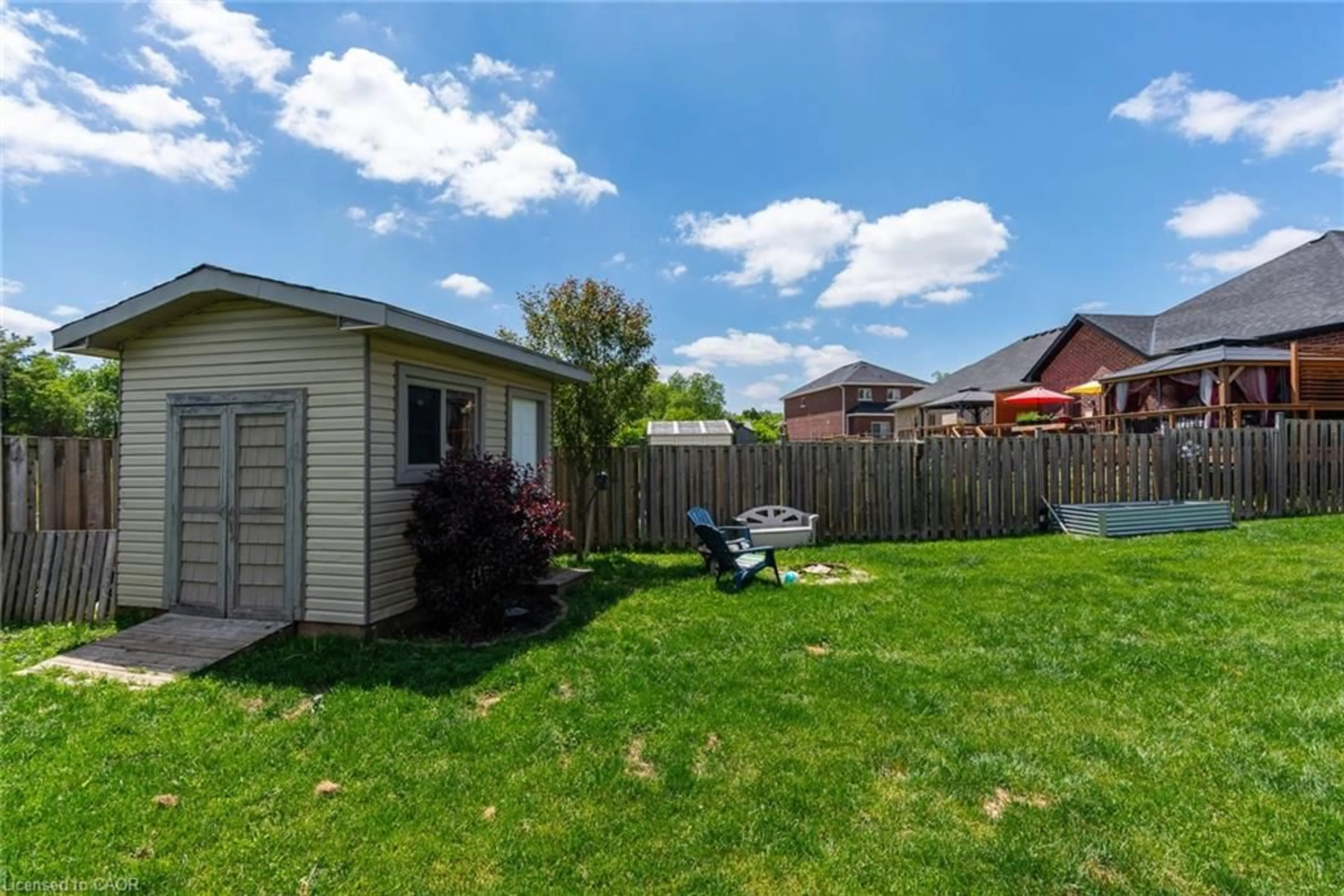 Patio, street for 52 Peterson St, Drumbo Ontario K8V 5P8