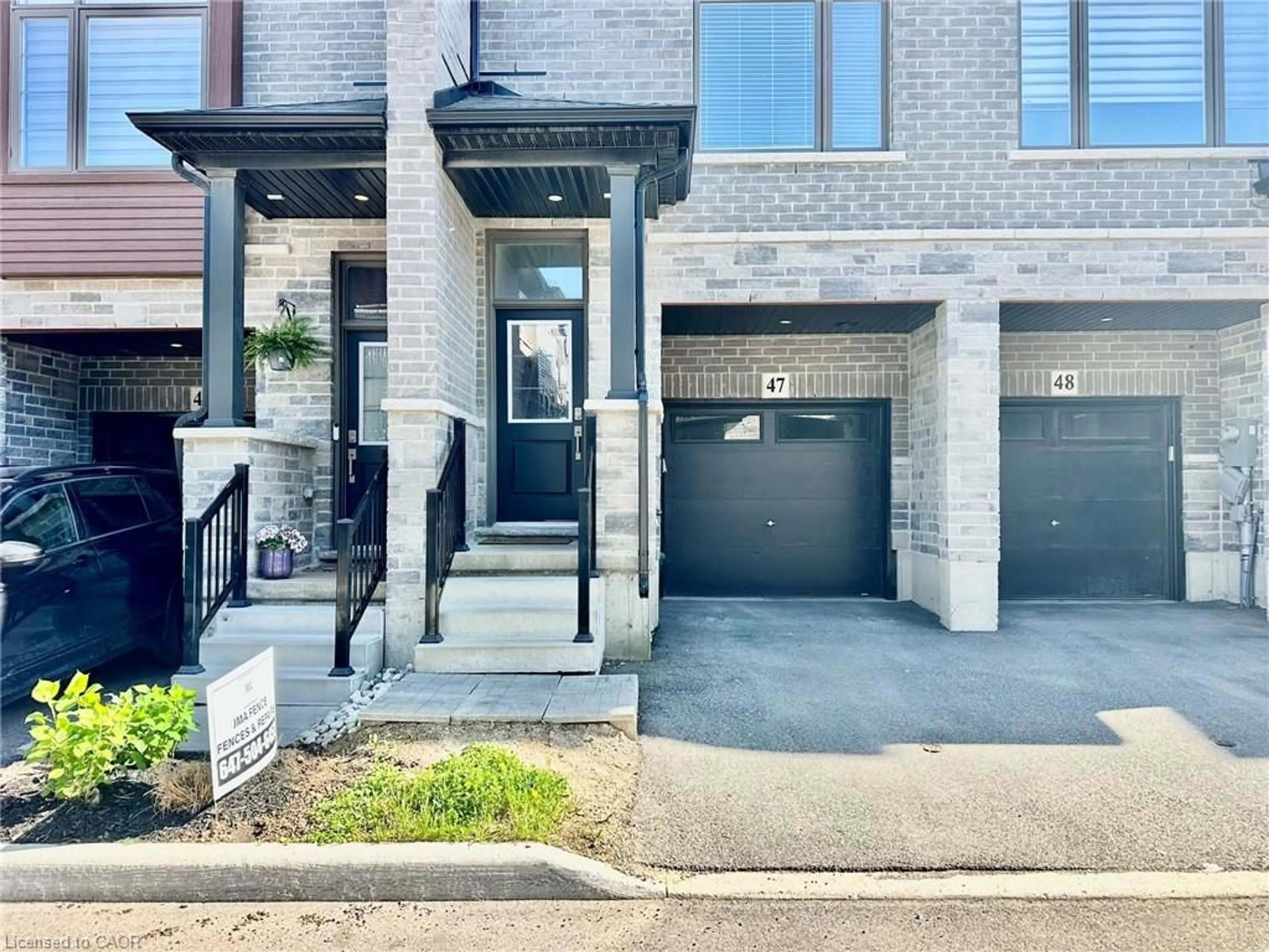 Home with brick exterior material, street for 5000 Connor Dr #47, Beamsville Ontario L3J 0T4