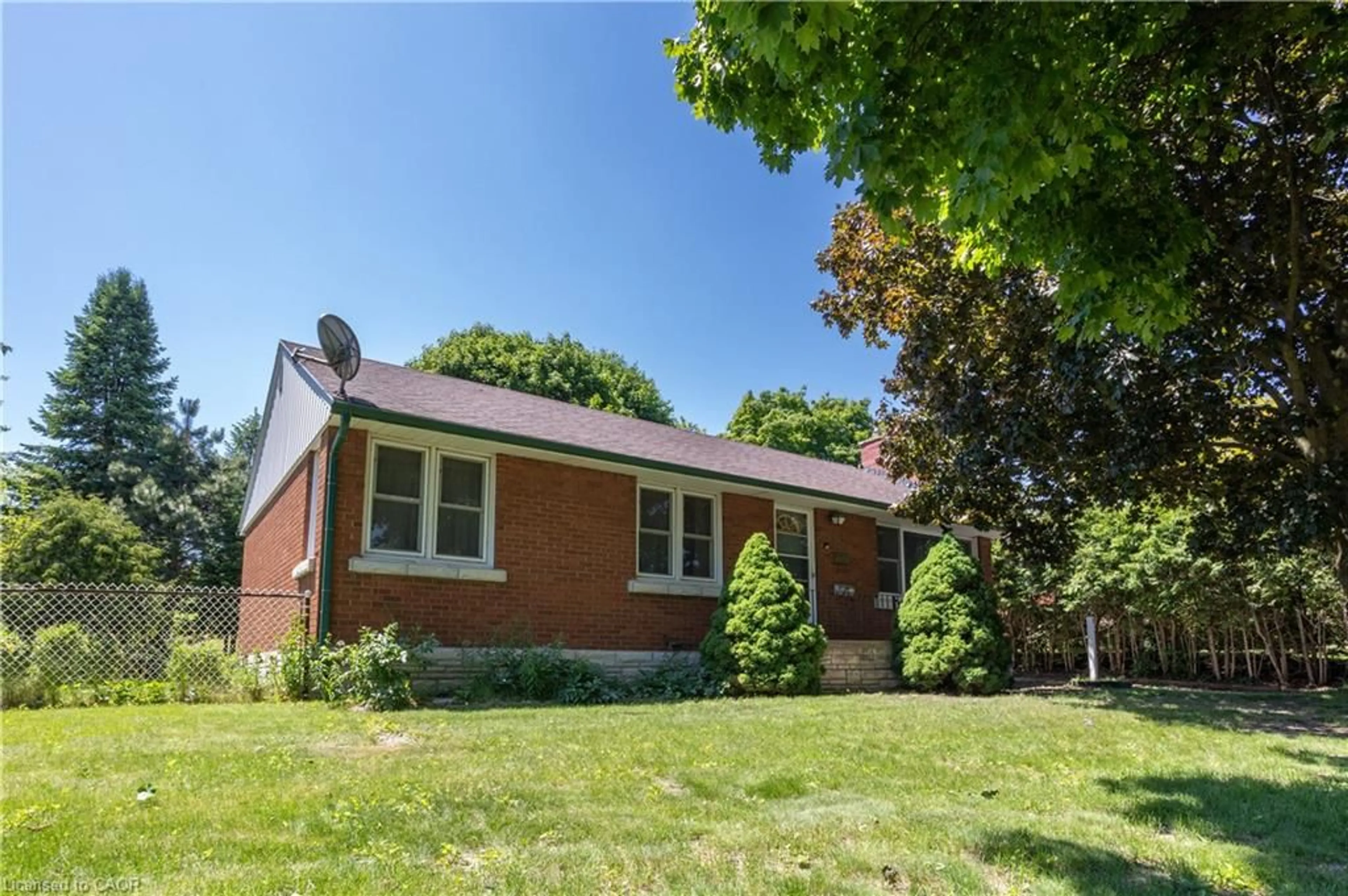 Home with brick exterior material, street for 6 Richard Ave, Simcoe Ontario N3Y 3J2