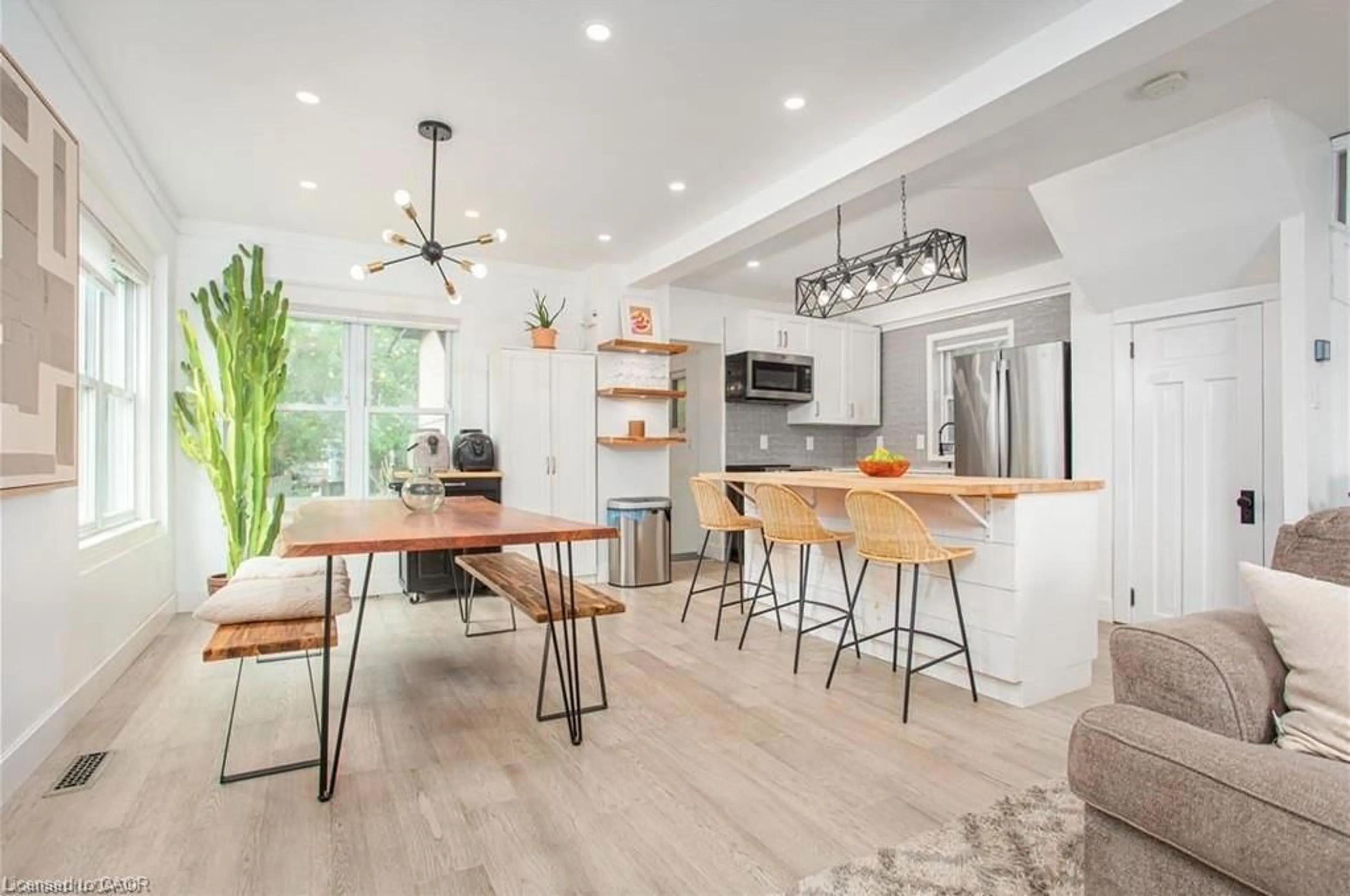 Open concept kitchen, wood/laminate floor for 826 Beach Blvd, Hamilton Ontario L8H 6Z5