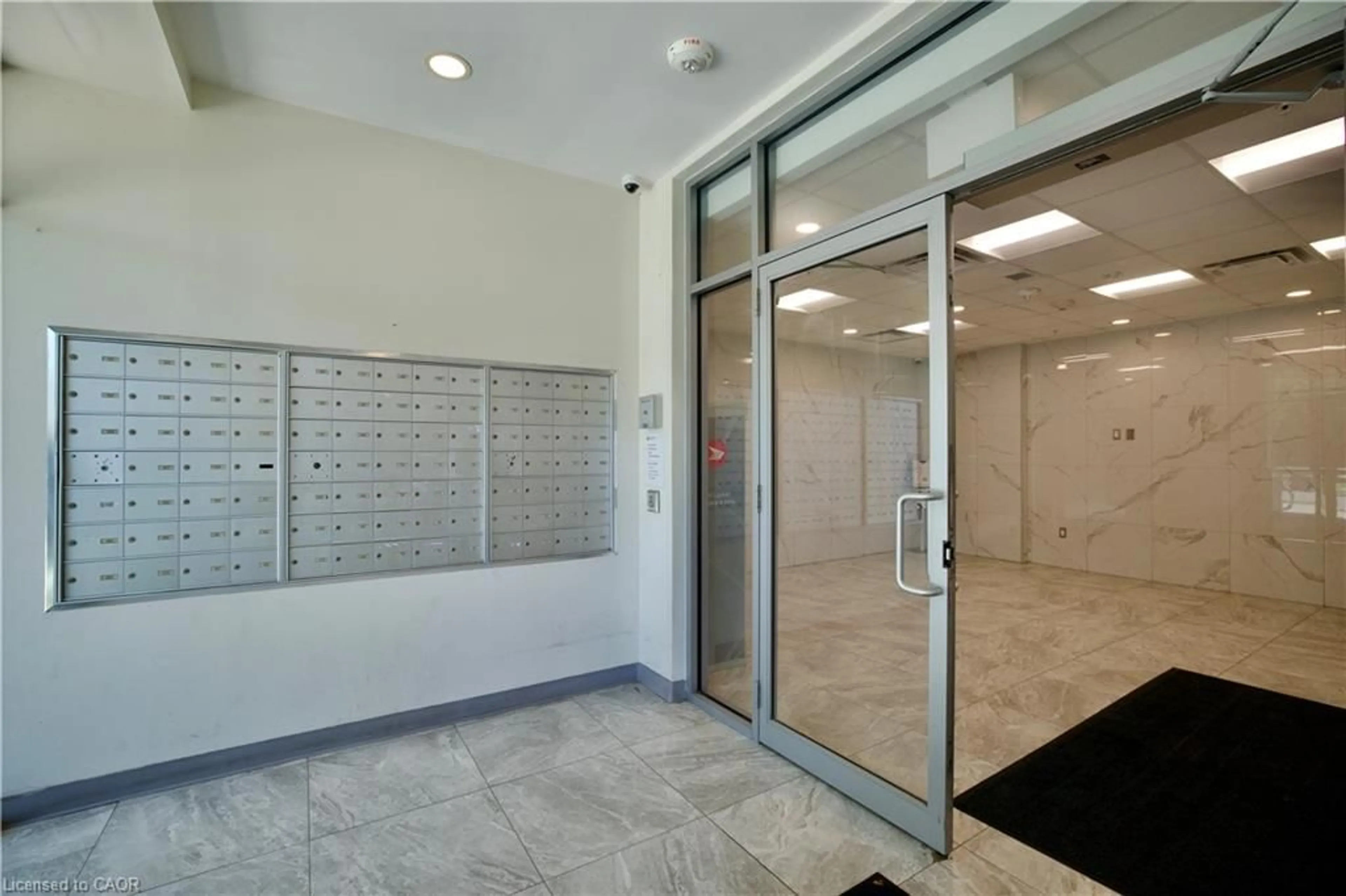Indoor foyer for 246 Lester St #306, Waterloo Ontario N2L 0H1