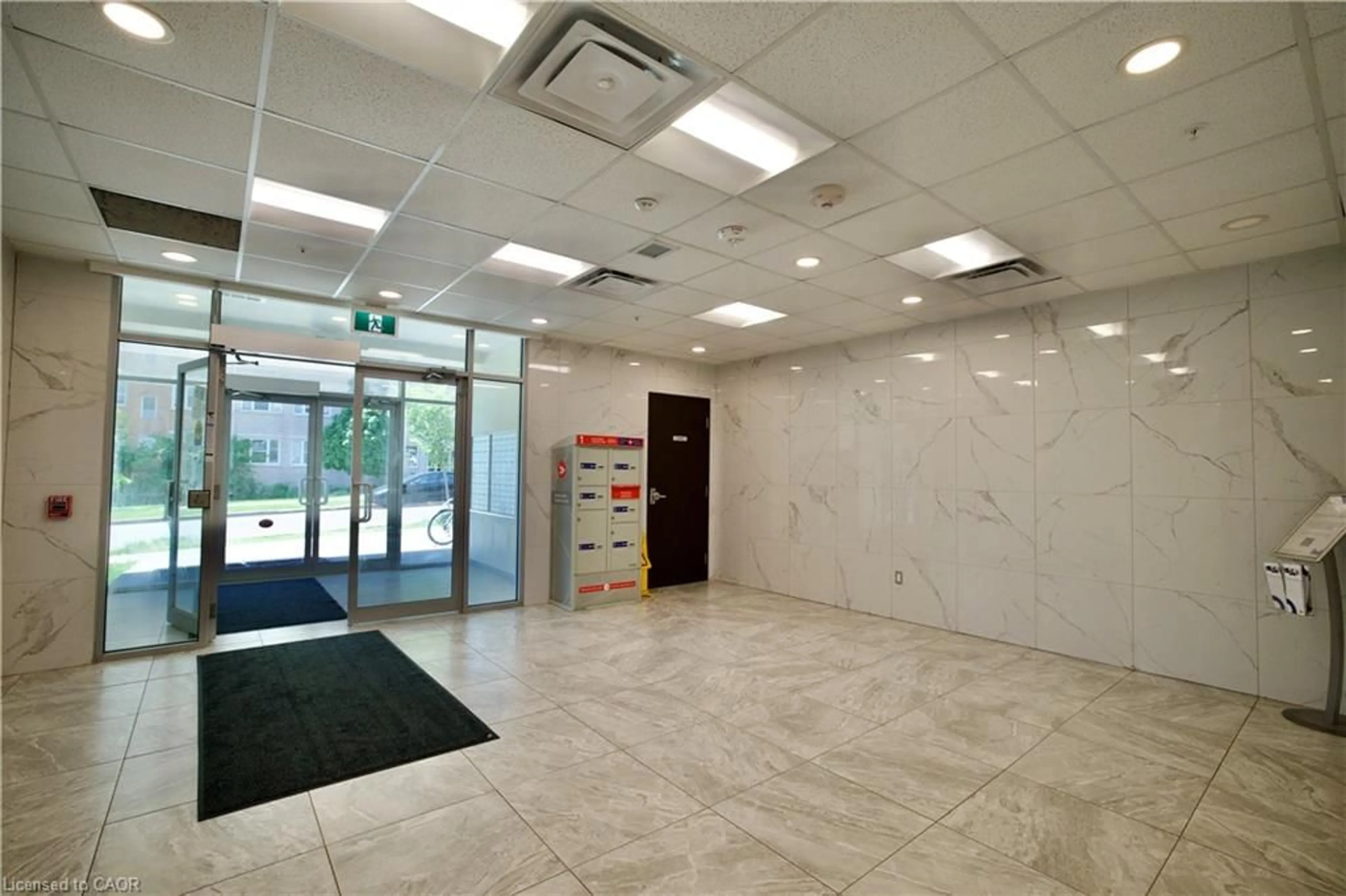 Indoor foyer for 246 Lester St #306, Waterloo Ontario N2L 0H1
