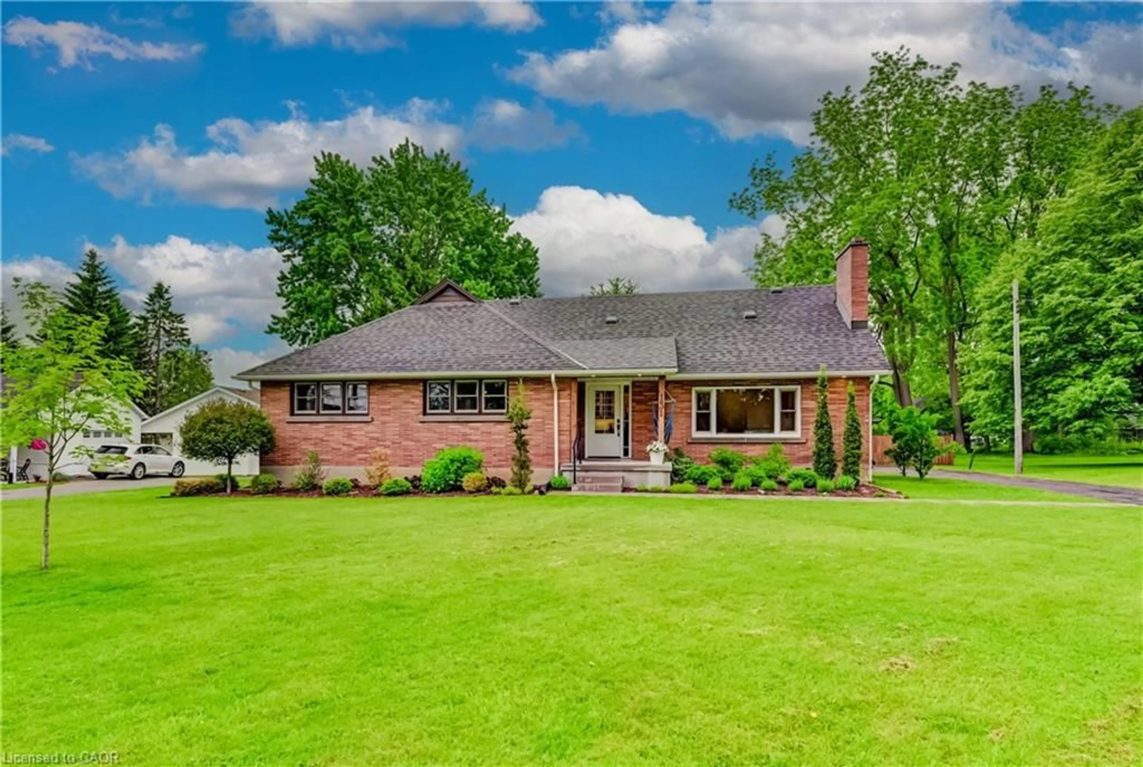 Home with brick exterior material, street for 131 Byron St, Thamesford Ontario N0M 2M0
