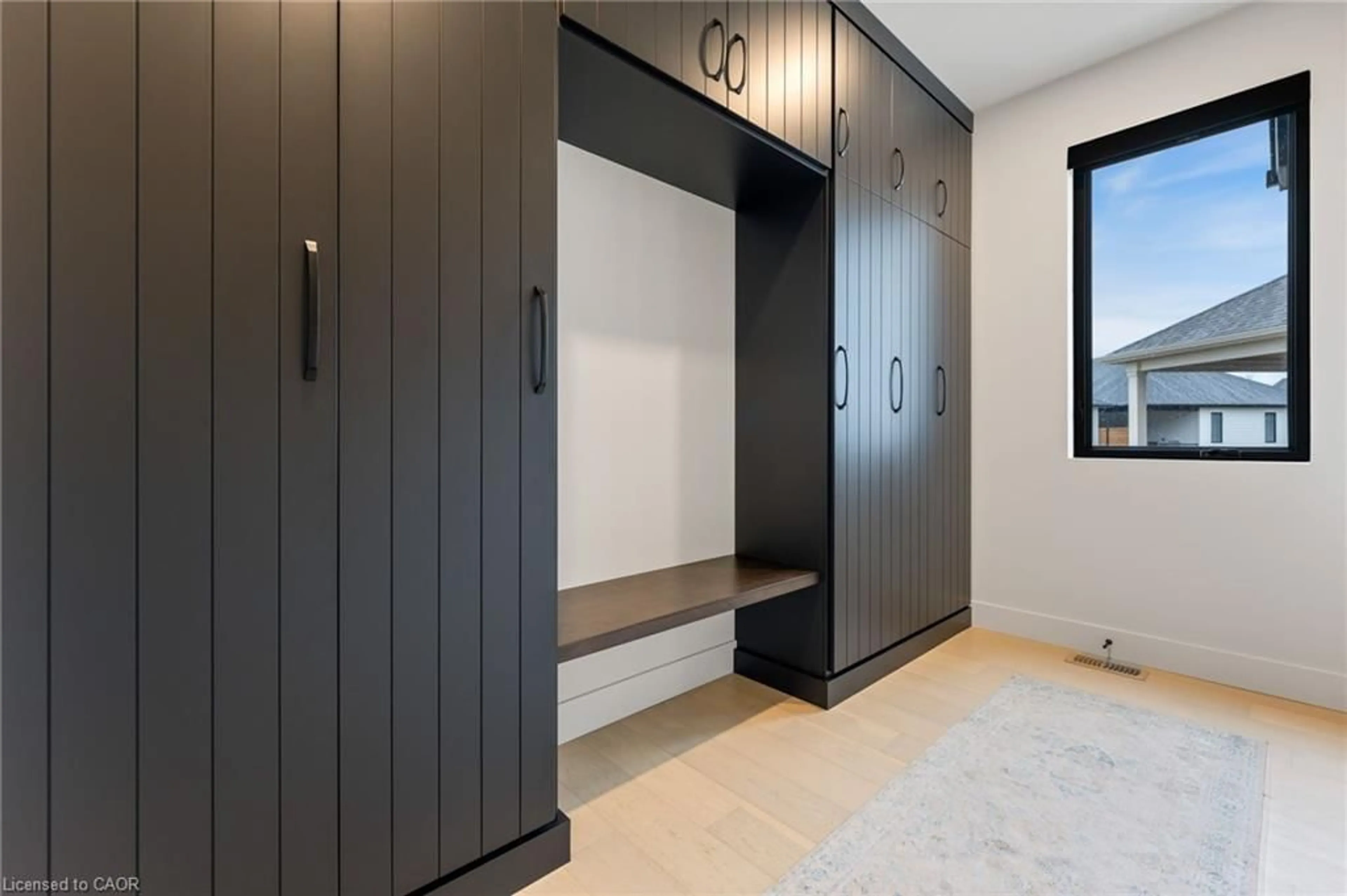 Indoor entryway for 12 Macneil Crt, Port Burwell Ontario N0J 1T0