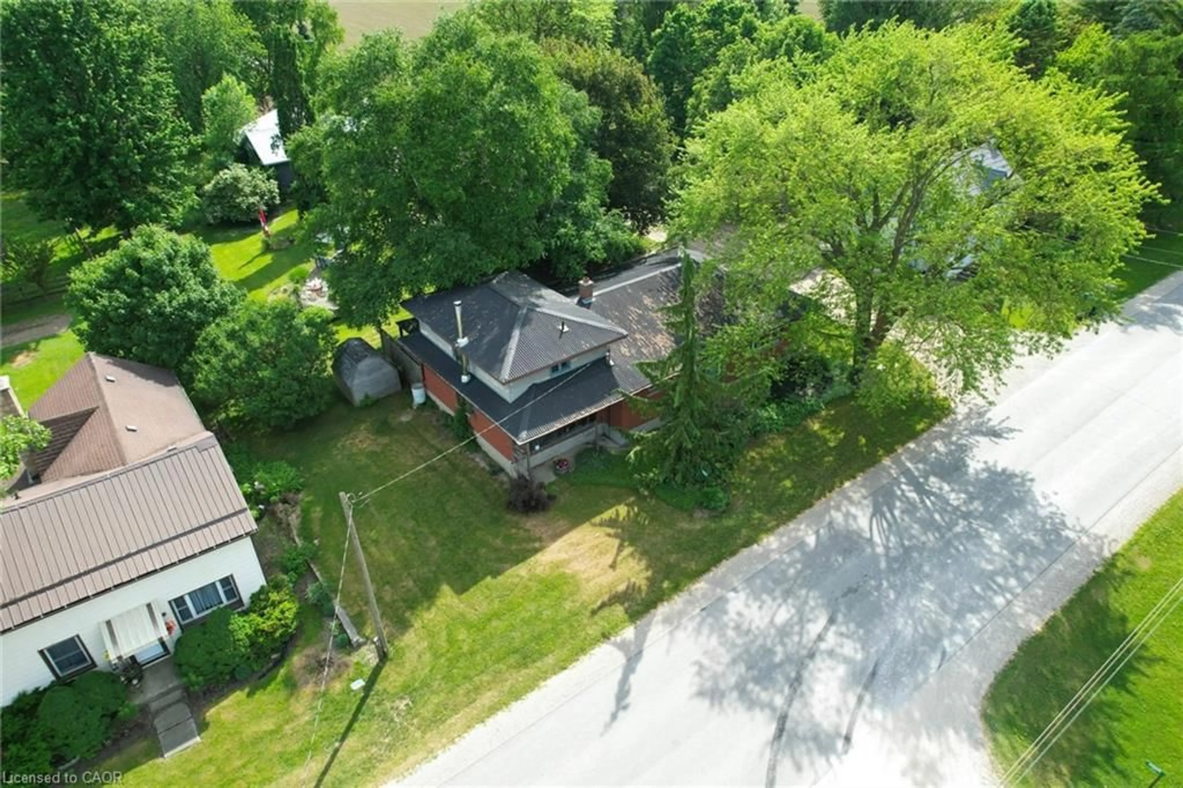 A pic from outside/outdoor area/front of a property/back of a property/a pic from drone, street for 4007 Line 61, Milverton Ontario N0K 1M0