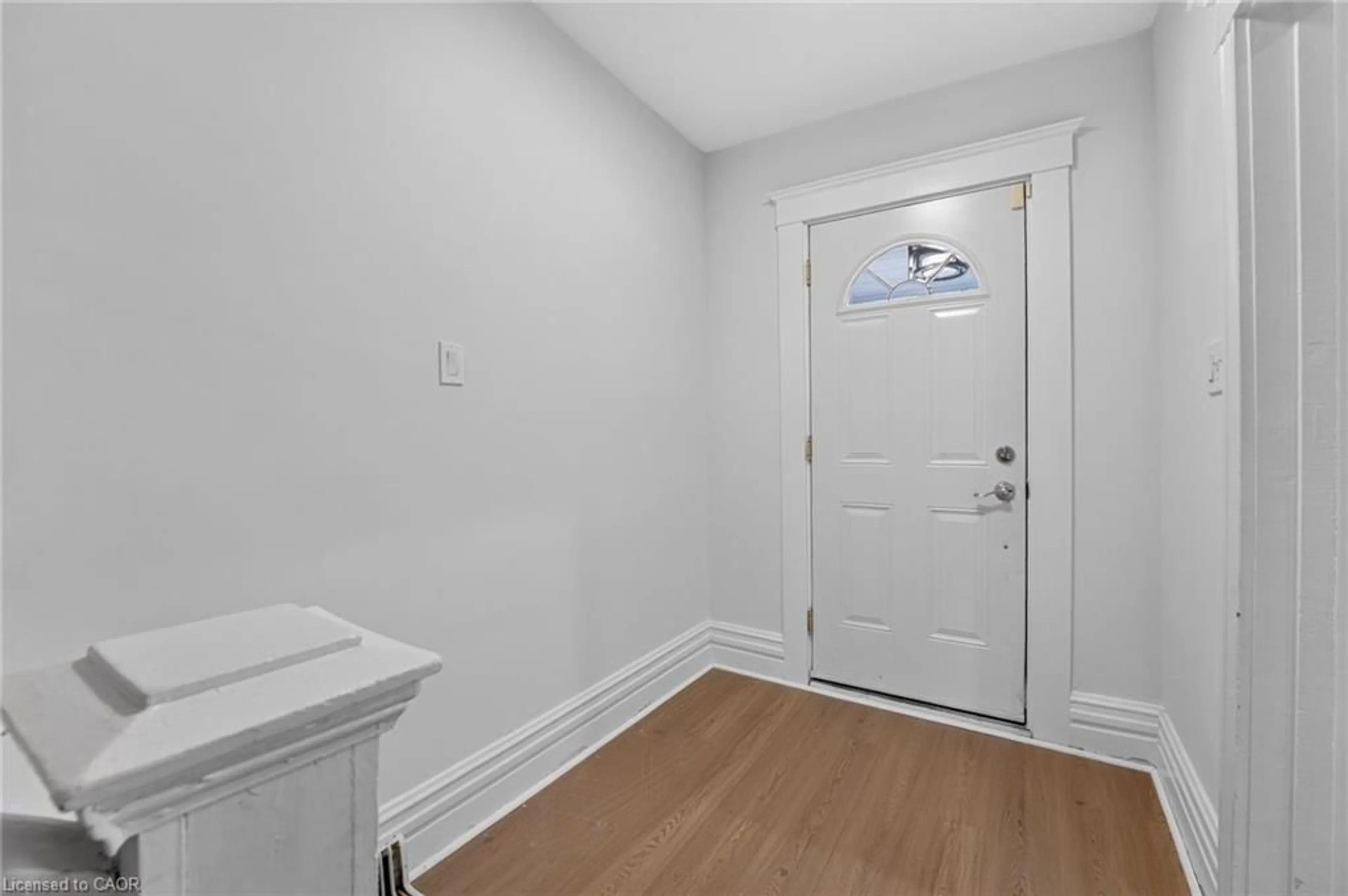 Unknown for 39 Beechwood Ave, Hamilton Ontario L8L 2S5