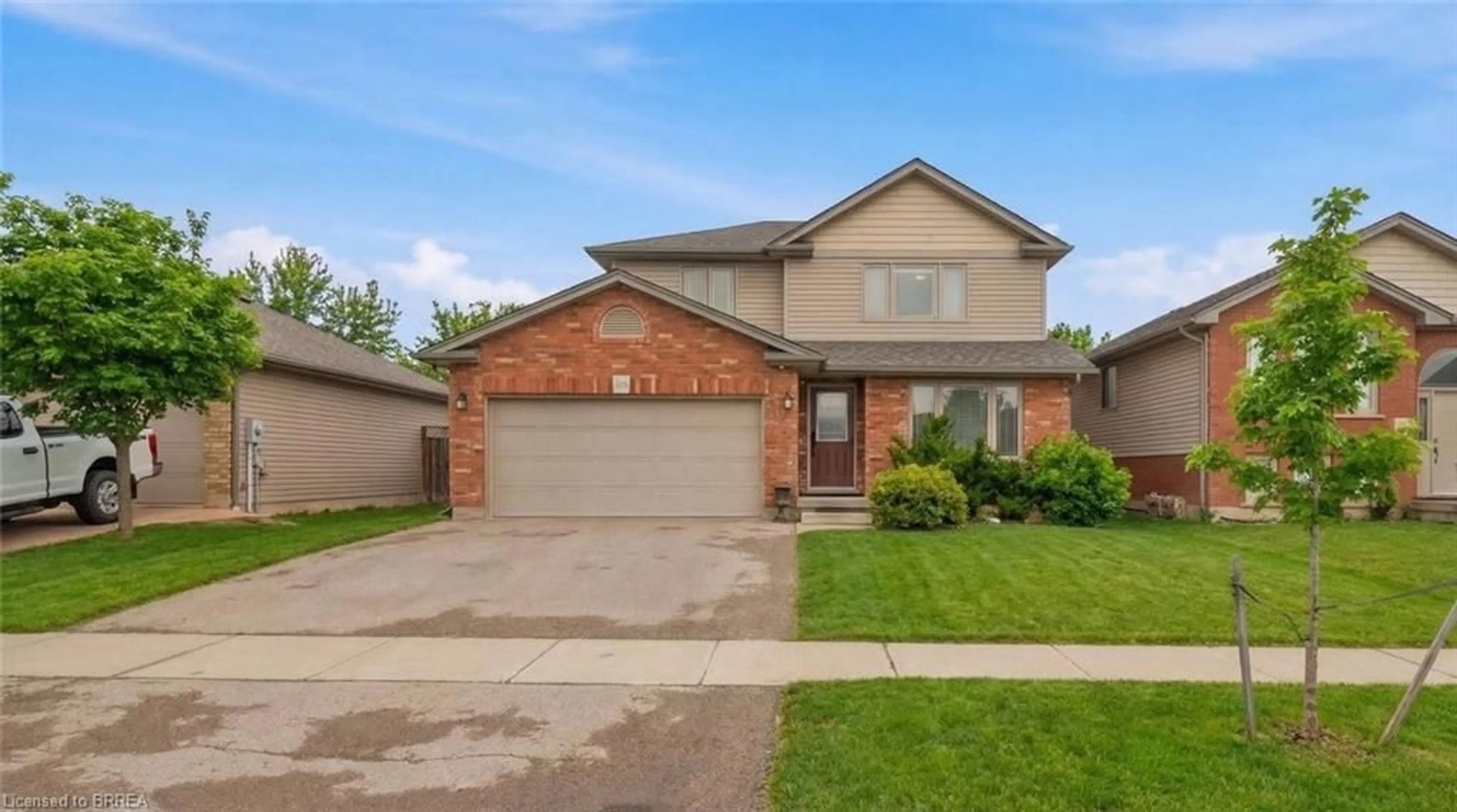 Home with brick exterior material, street for 40 Mission Rd, Brantford Ontario N3S 0A3