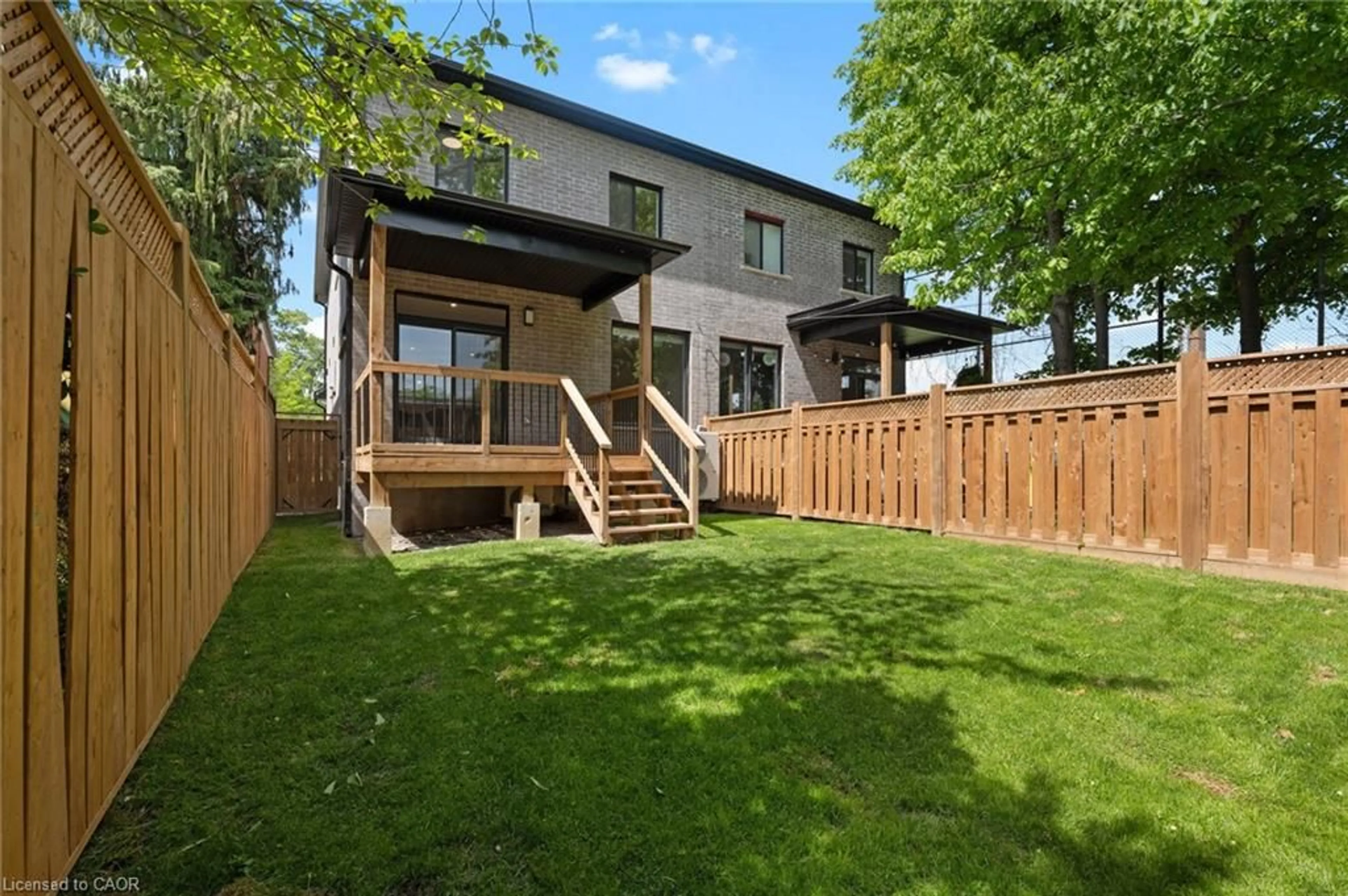 Patio, street for 5 Marina Ave, Etobicoke Ontario M8W 1J8