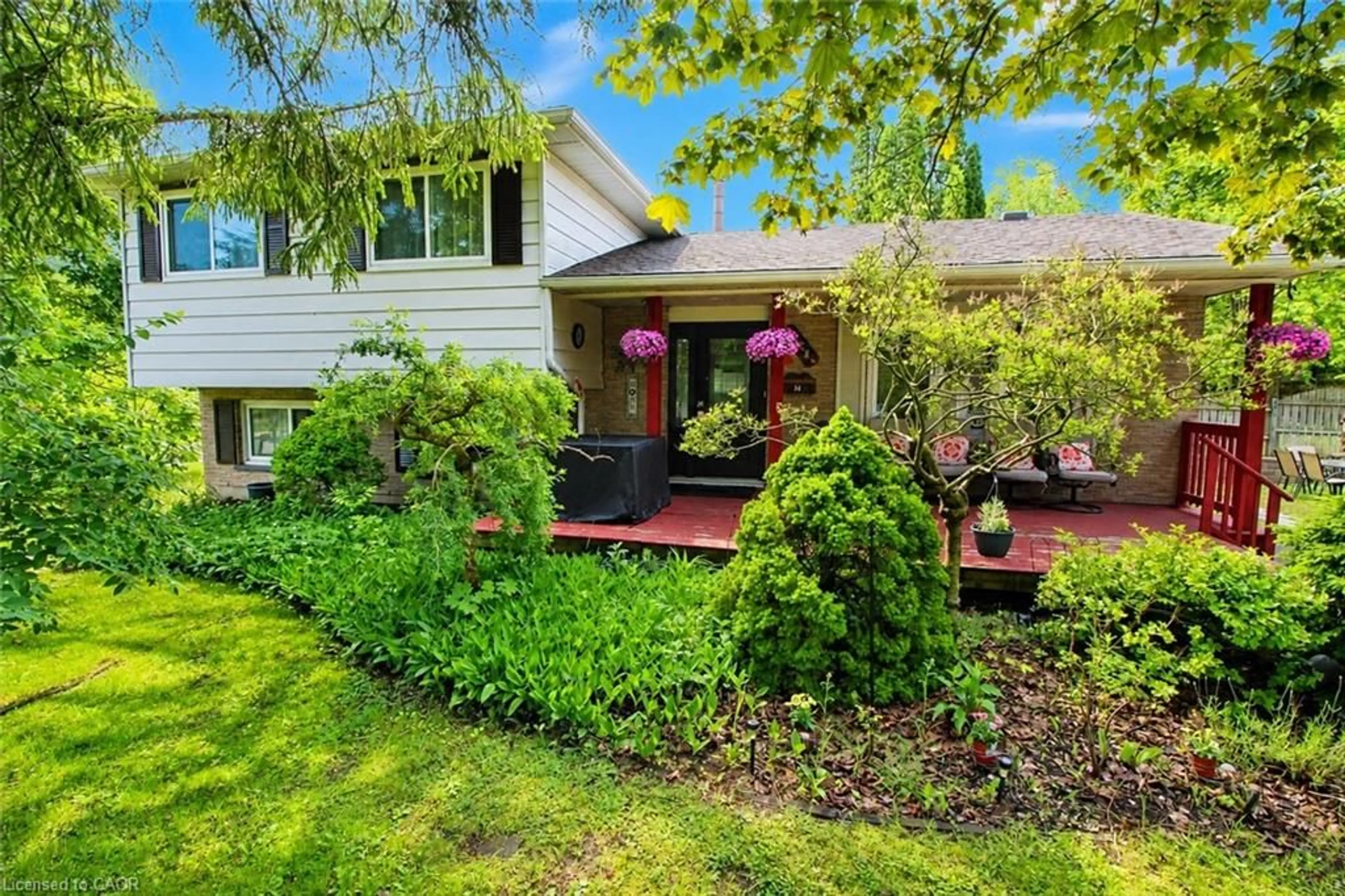 Unknown for 121 Melita St, Ingersoll Ontario N5C 3T3