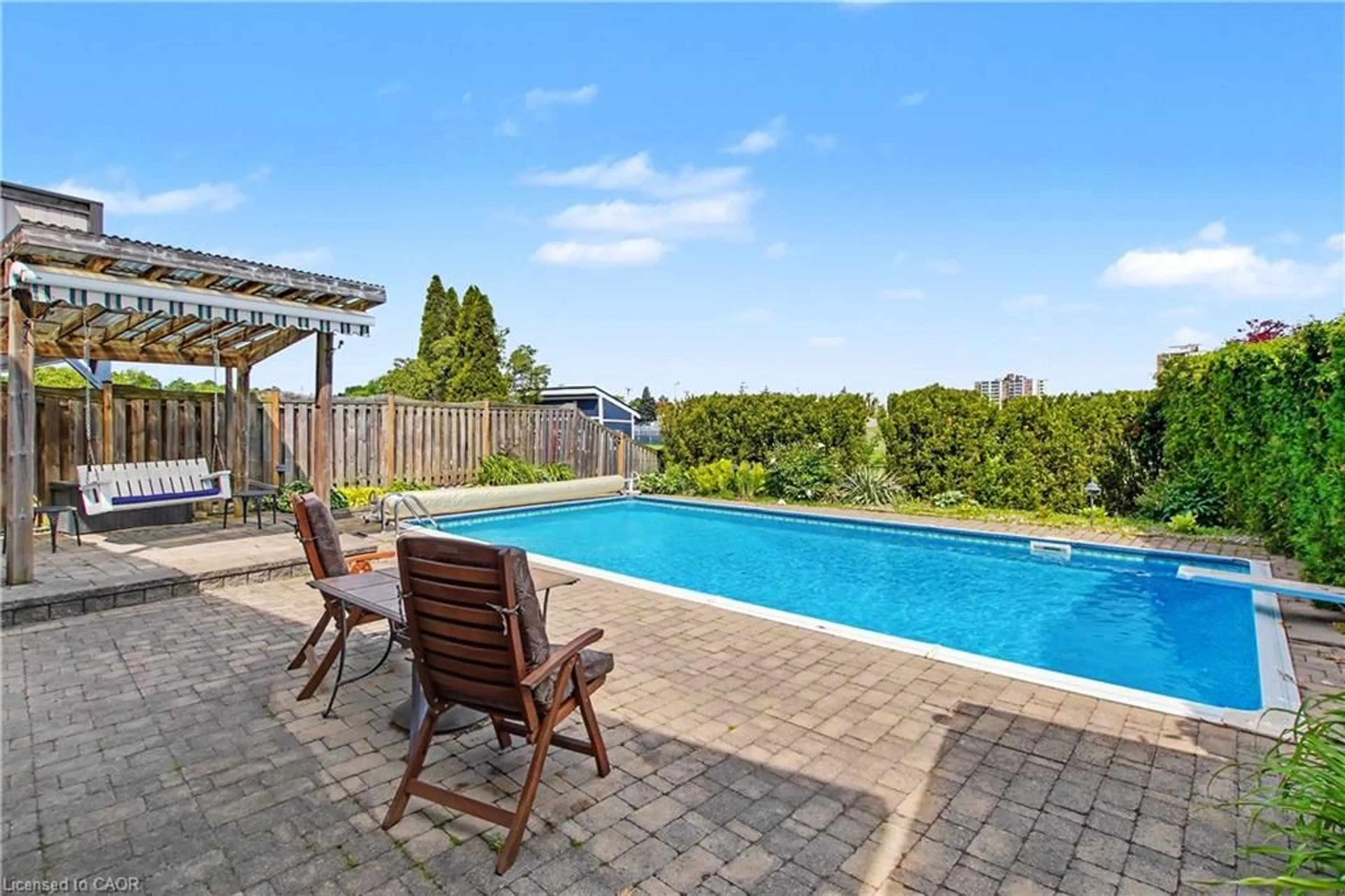Pool for 73 Appleford Rd, Hamilton Ontario L9C 6B5