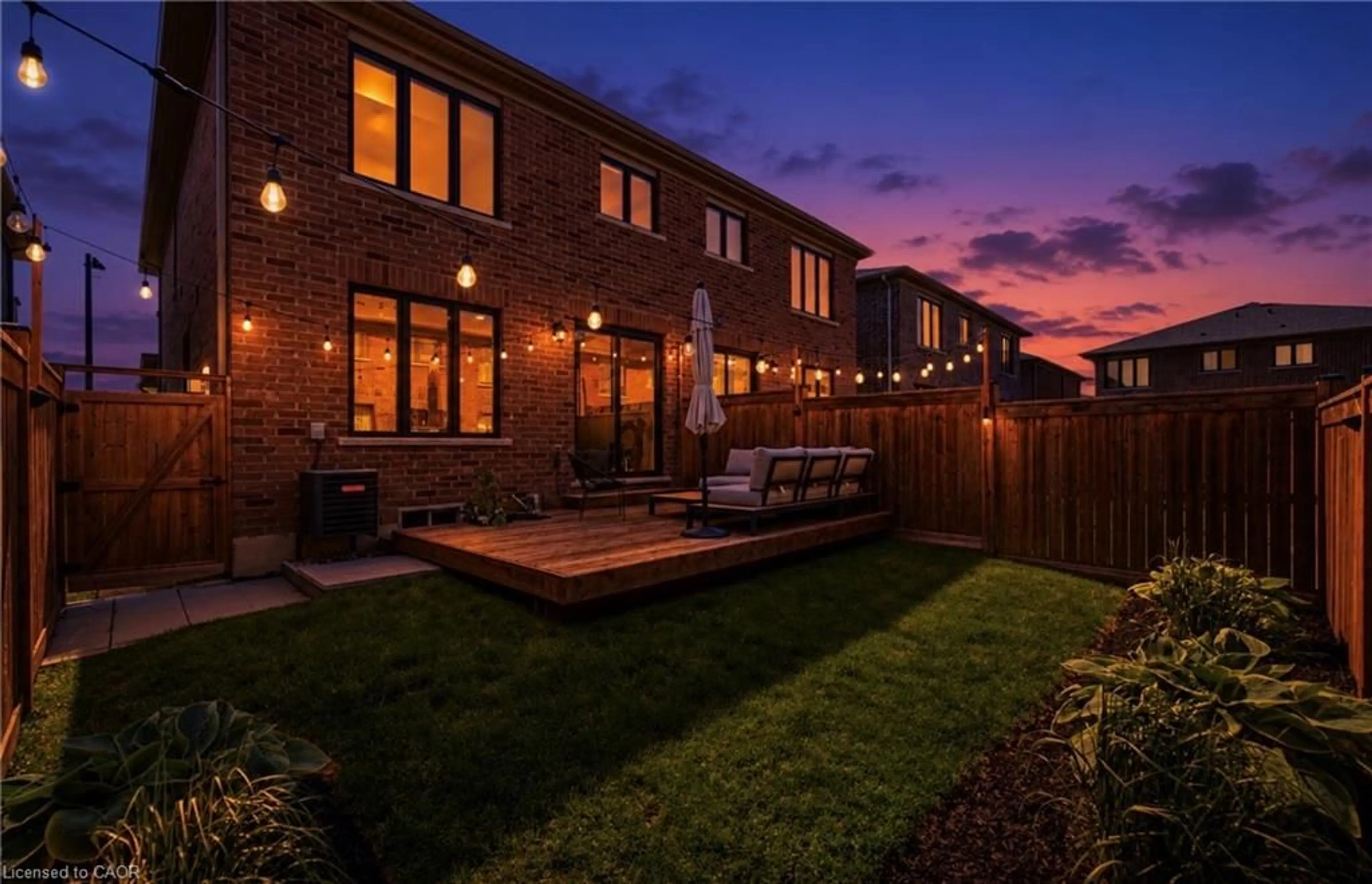 Patio, street for 55 Pelican Lane, Hamilton Ontario L8K 0A4
