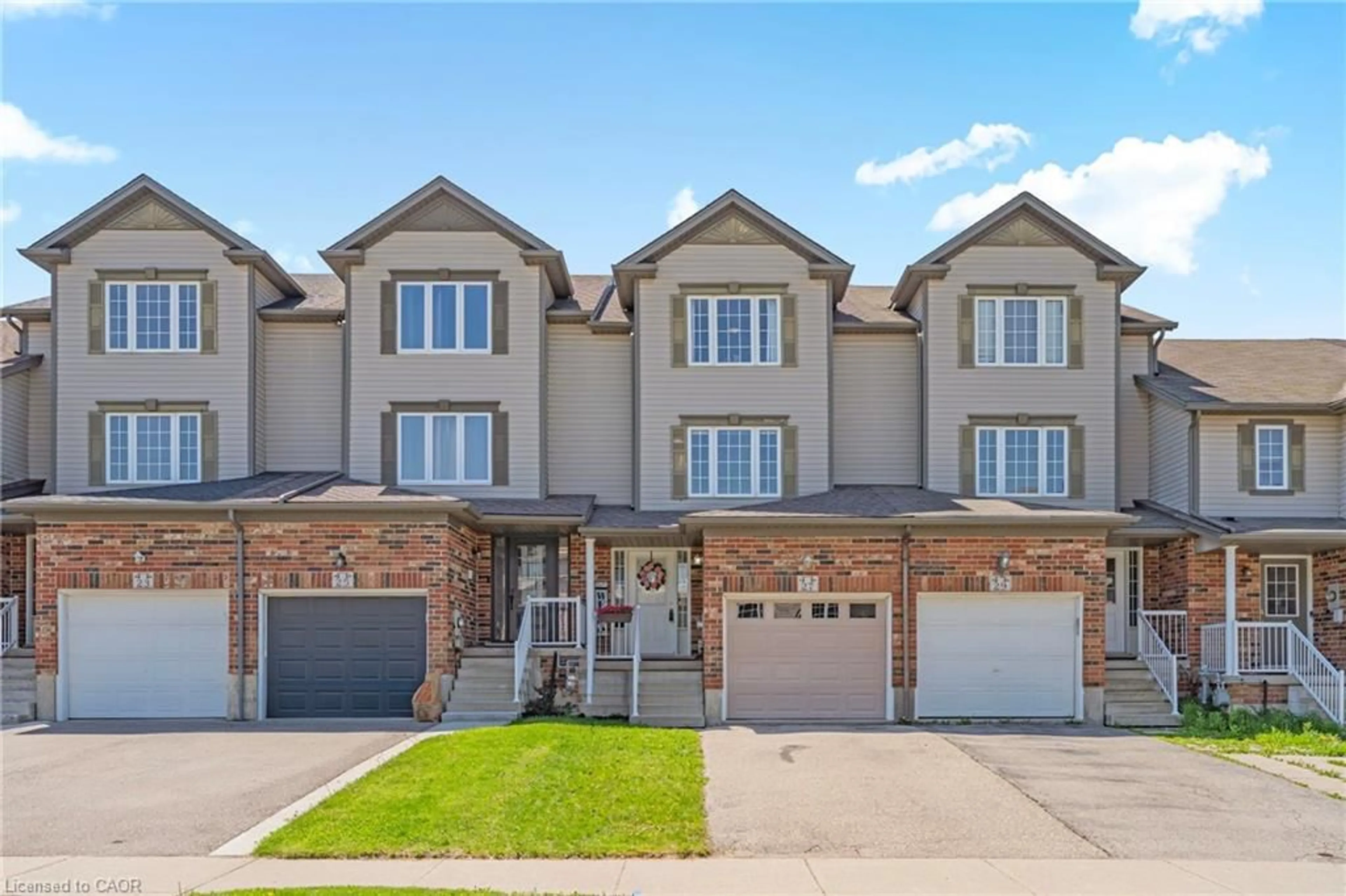 Unknown for 27 Madeleine St, Kitchener Ontario N2R 1V5