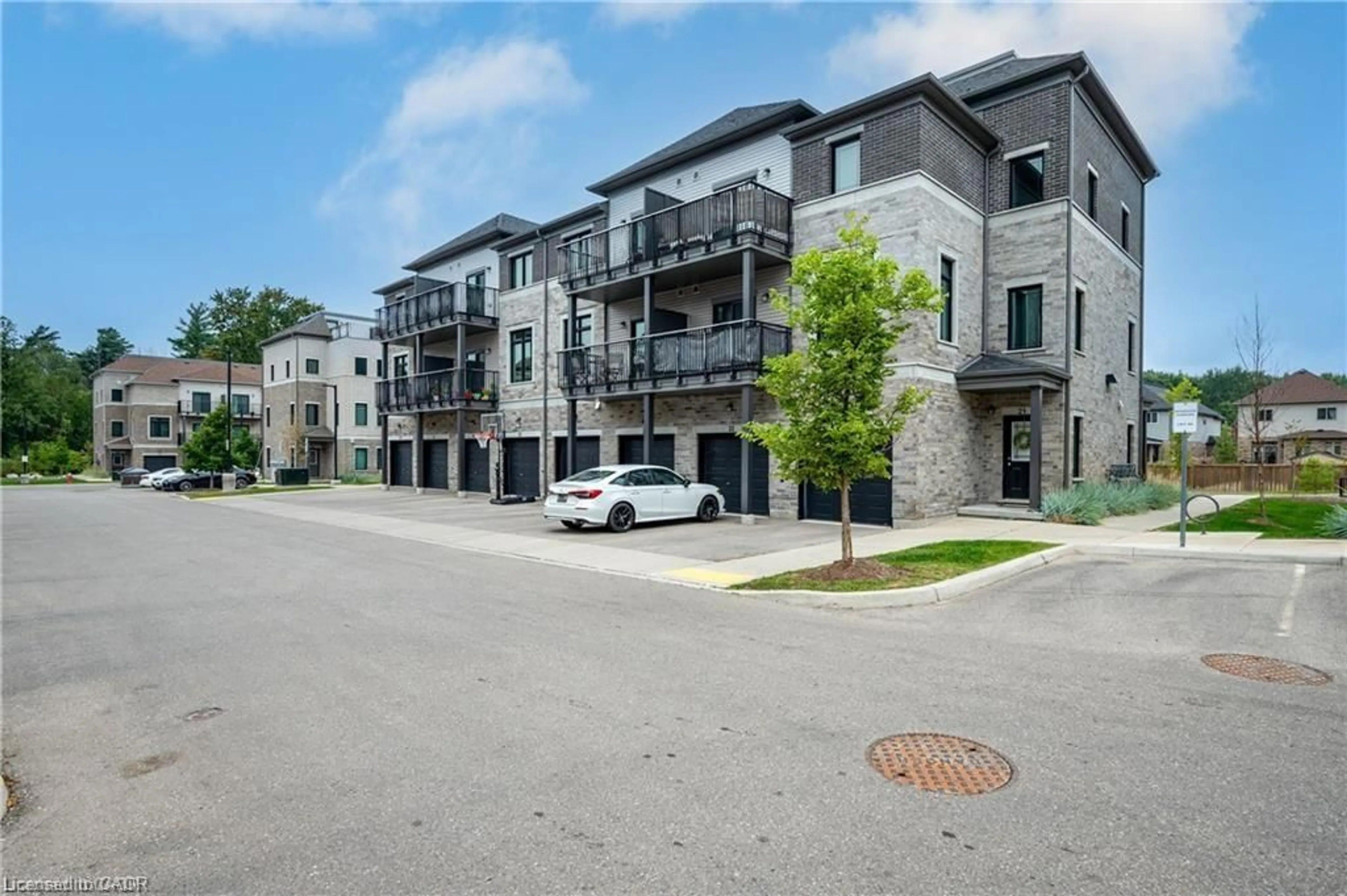 Unknown for 107 Westra Dr #27, Guelph Ontario N1K 0B9