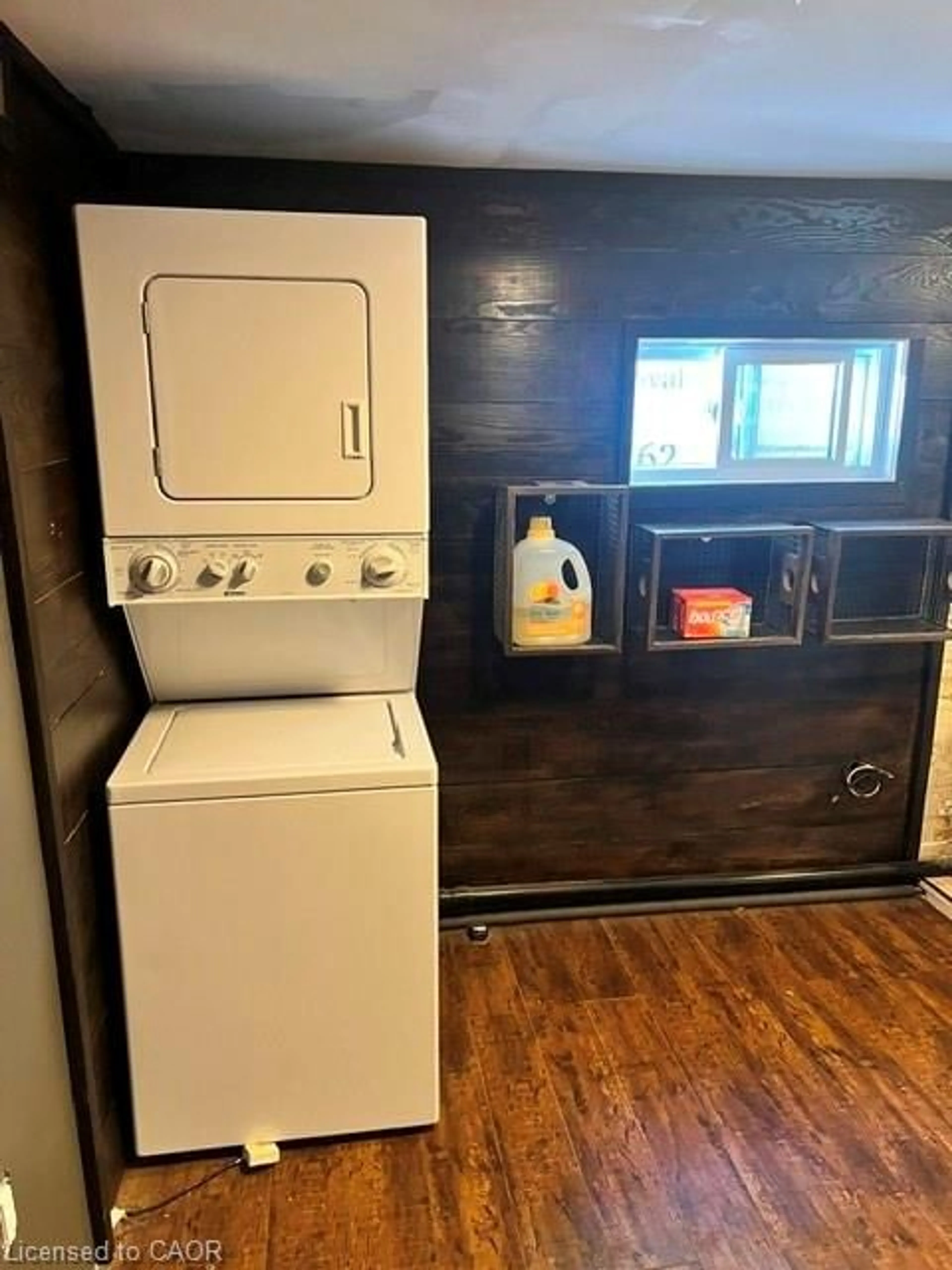Laundry room for 1085 Concession 10 Rd #33, Flamborough Ontario L0R 1K0