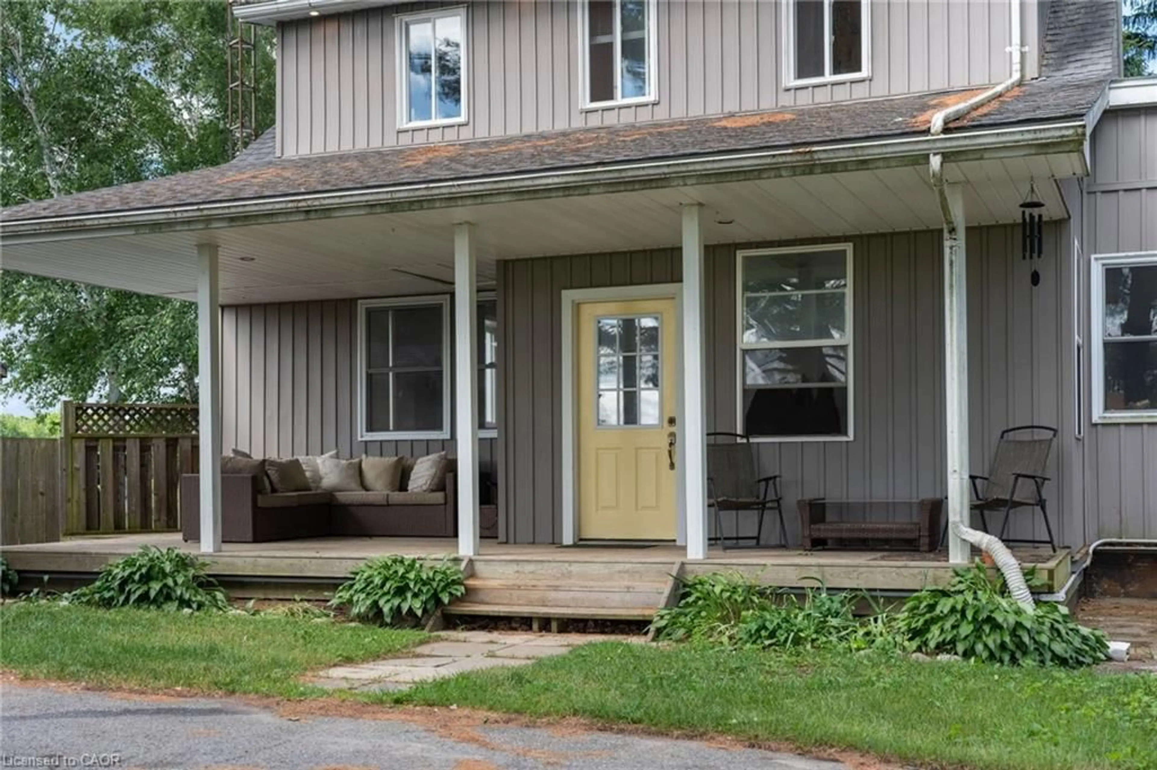 Home with vinyl exterior material, street for 1374 Windham Road 12, Simcoe Ontario N3Y 4K3