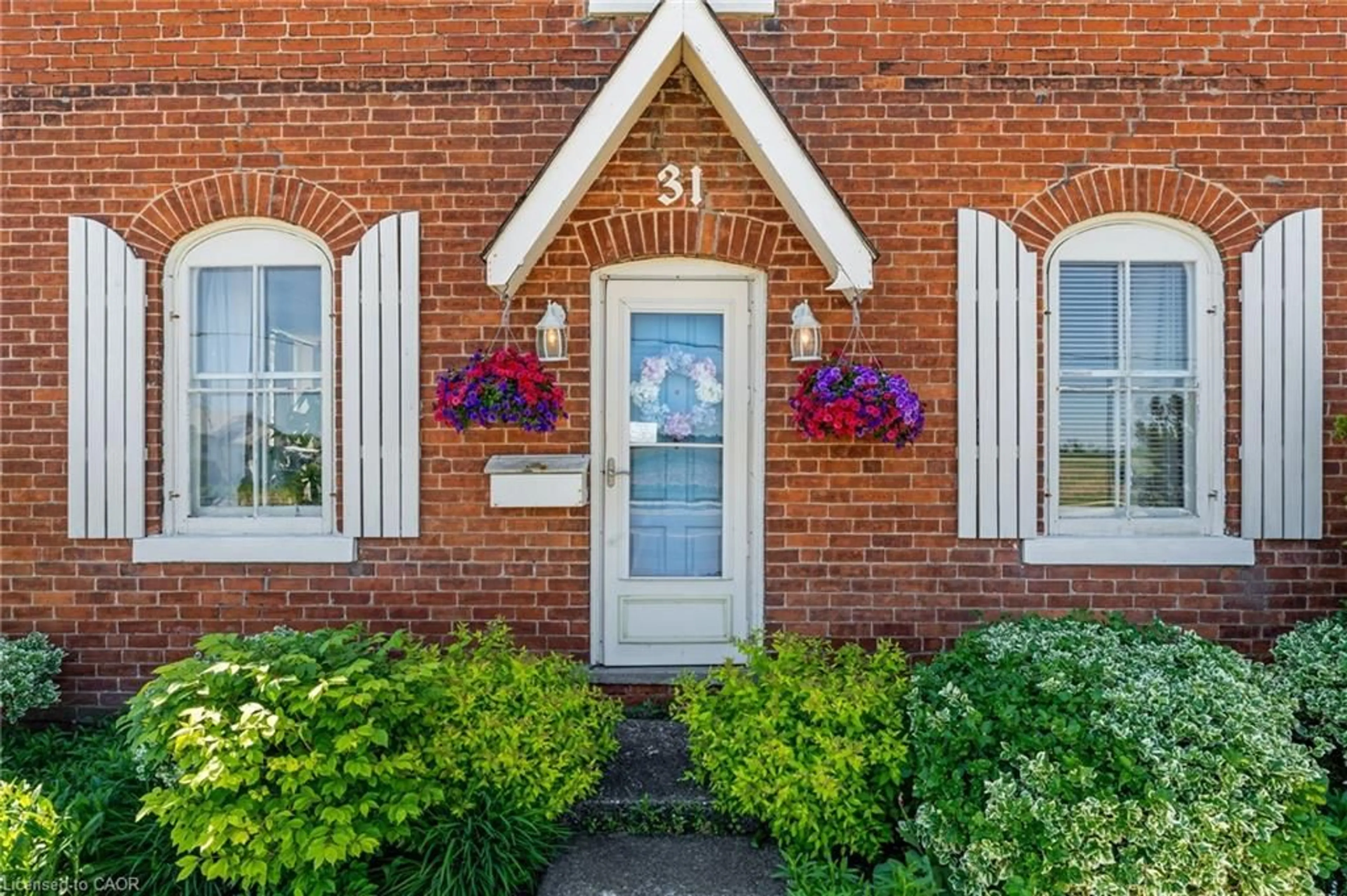 Home with brick exterior material, street for 31 Talbot St, Jarvis Ontario N0A 1J0