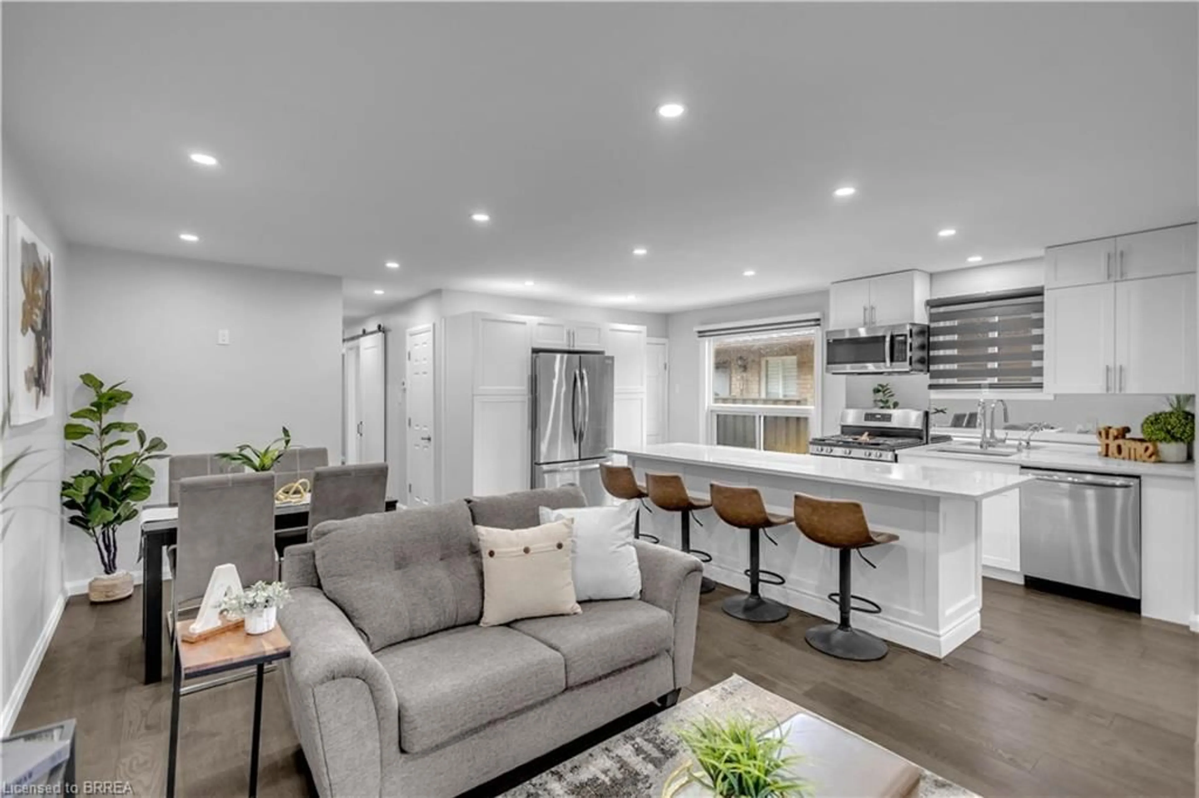 Open concept kitchen, unknown for 37 Palomino Dr, Brantford Ontario N3P 1J6