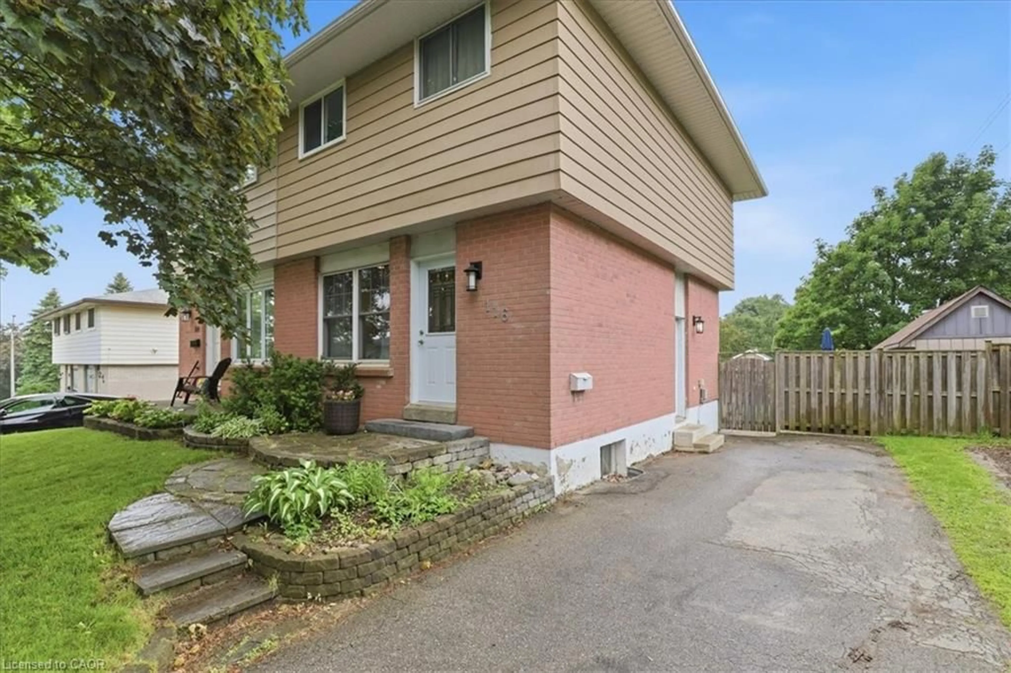 Unknown for 116 Scott Rd, Cambridge Ontario N3C 2X8