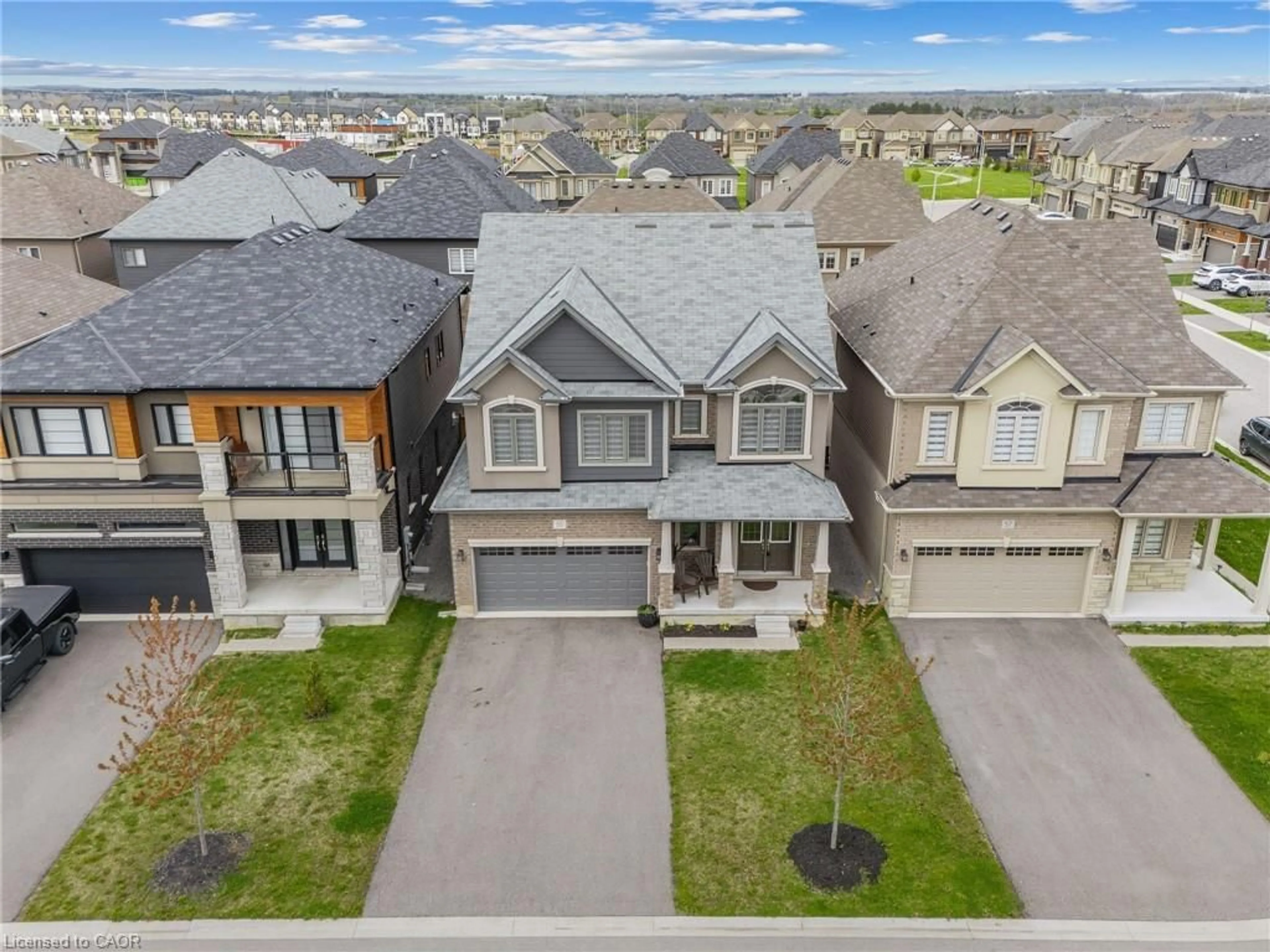 A pic from outside/outdoor area/front of a property/back of a property/a pic from drone, street for 55 Scenic Ridge Gate, Paris Ontario N3L 0K4