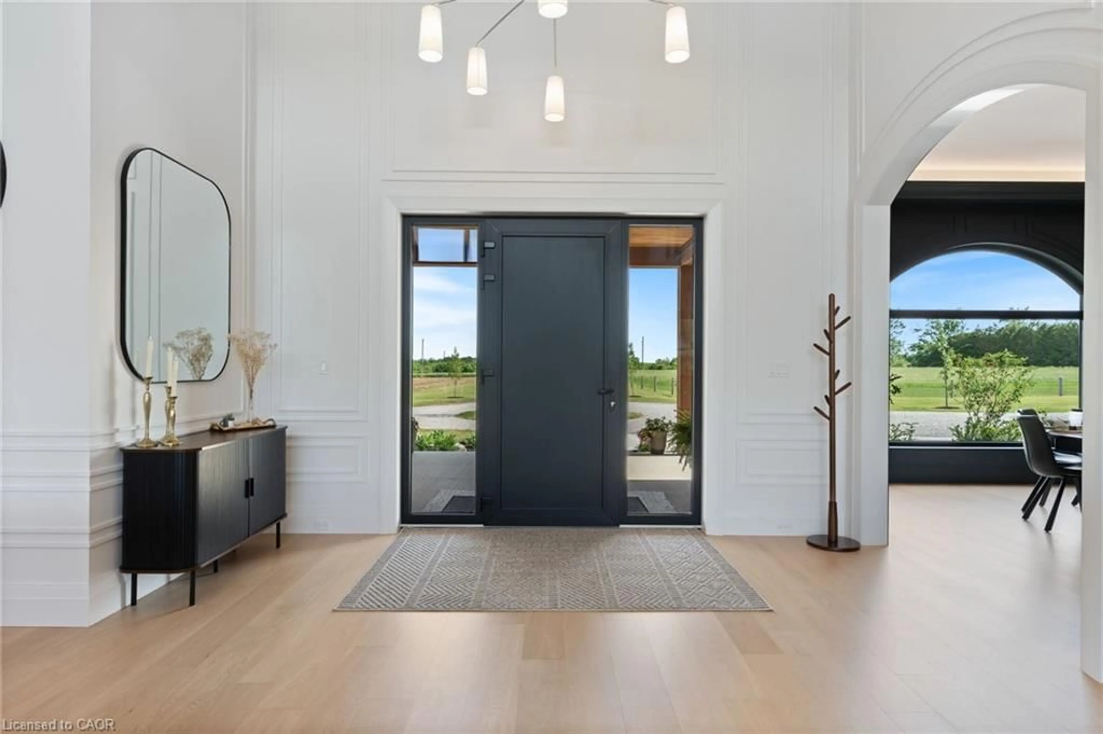 Indoor entryway for 223853 Ostrander Rd, Tillsonburg Ontario N4G 4H1