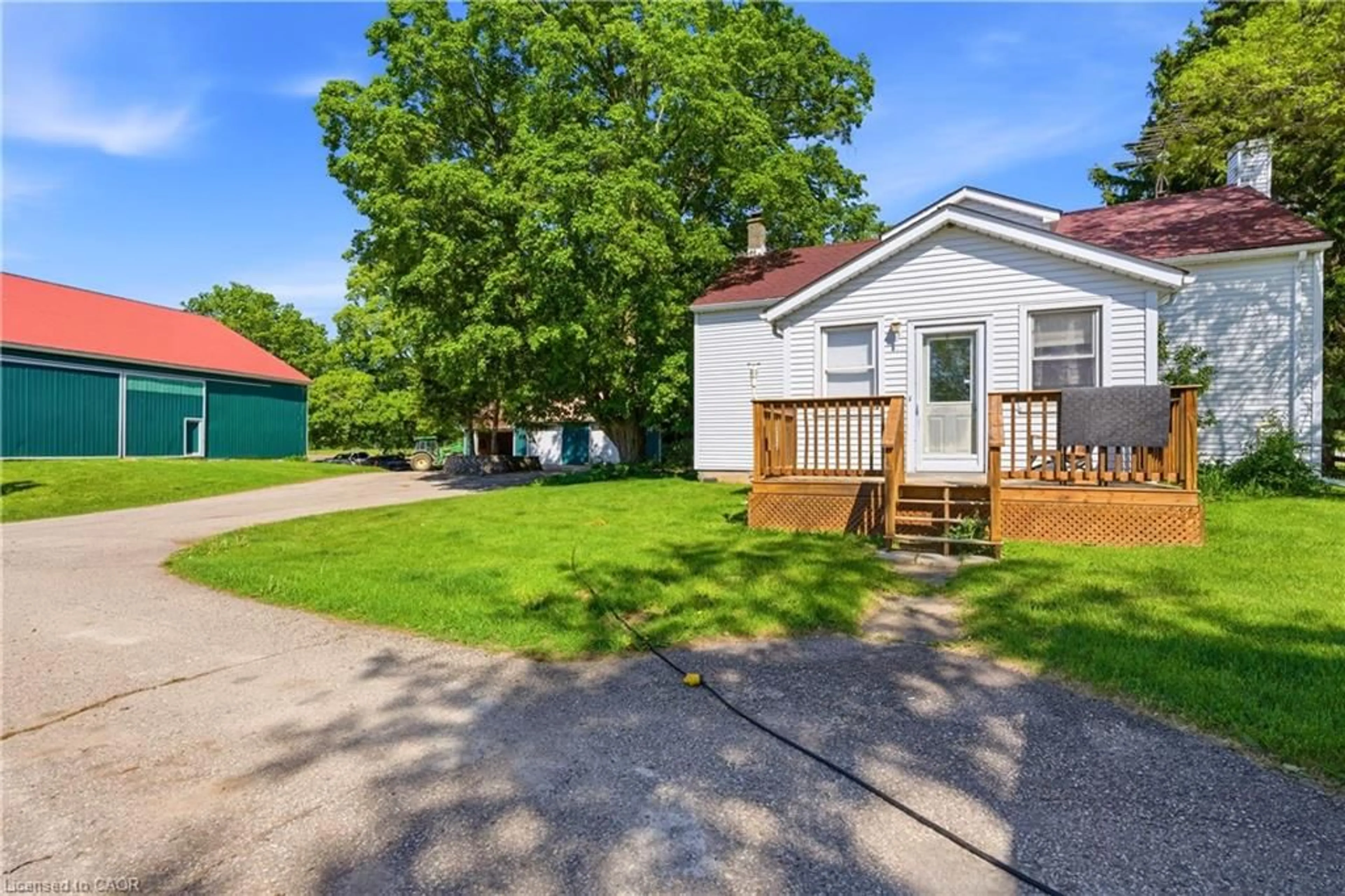 A pic from outside/outdoor area/front of a property/back of a property/a pic from drone, street for 5116 Third Line, Guelph Ontario N0B 2K0