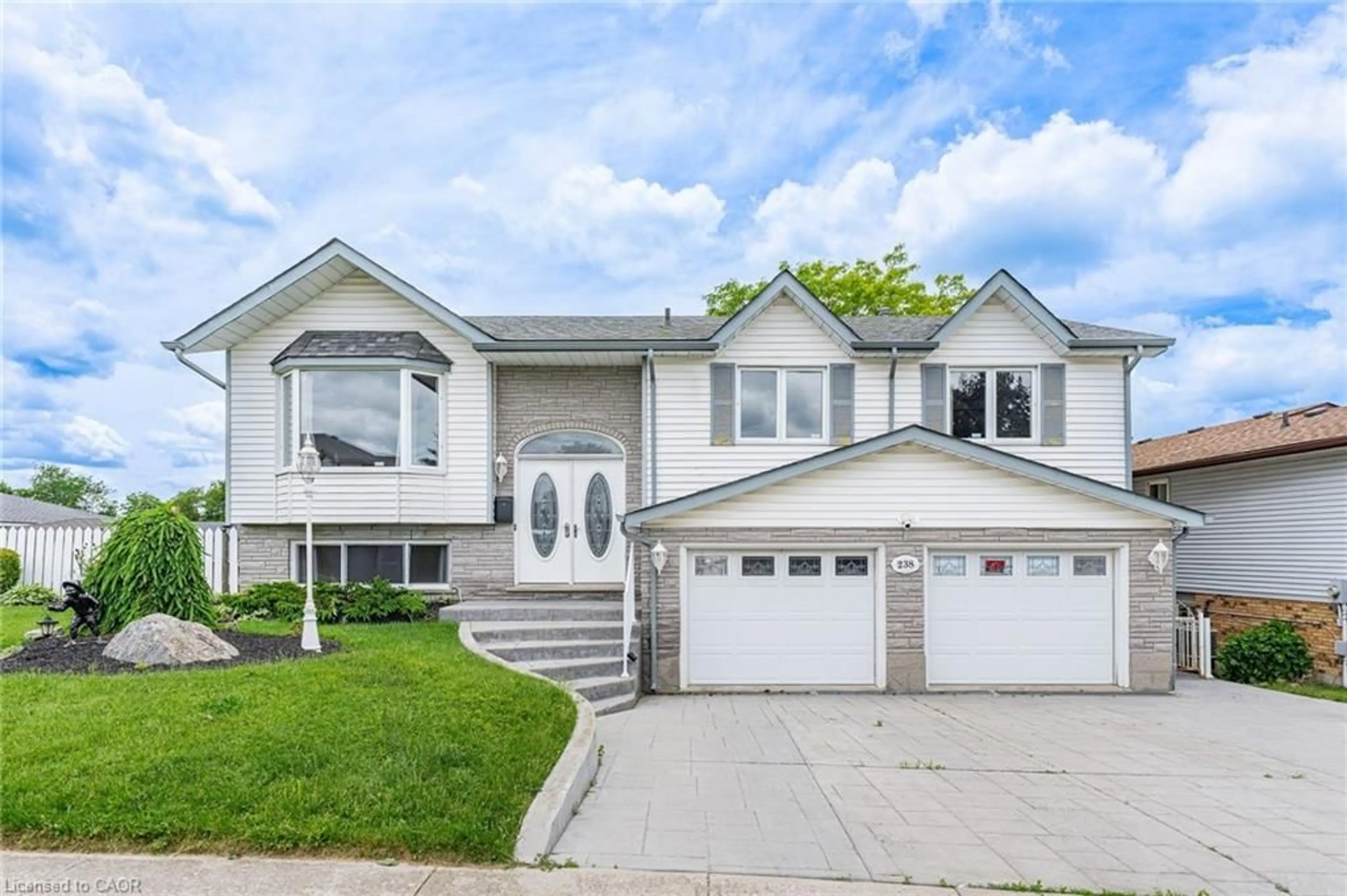 Home with vinyl exterior material, street for 238 Hillmer Rd, Cambridge Ontario N1R 6N8