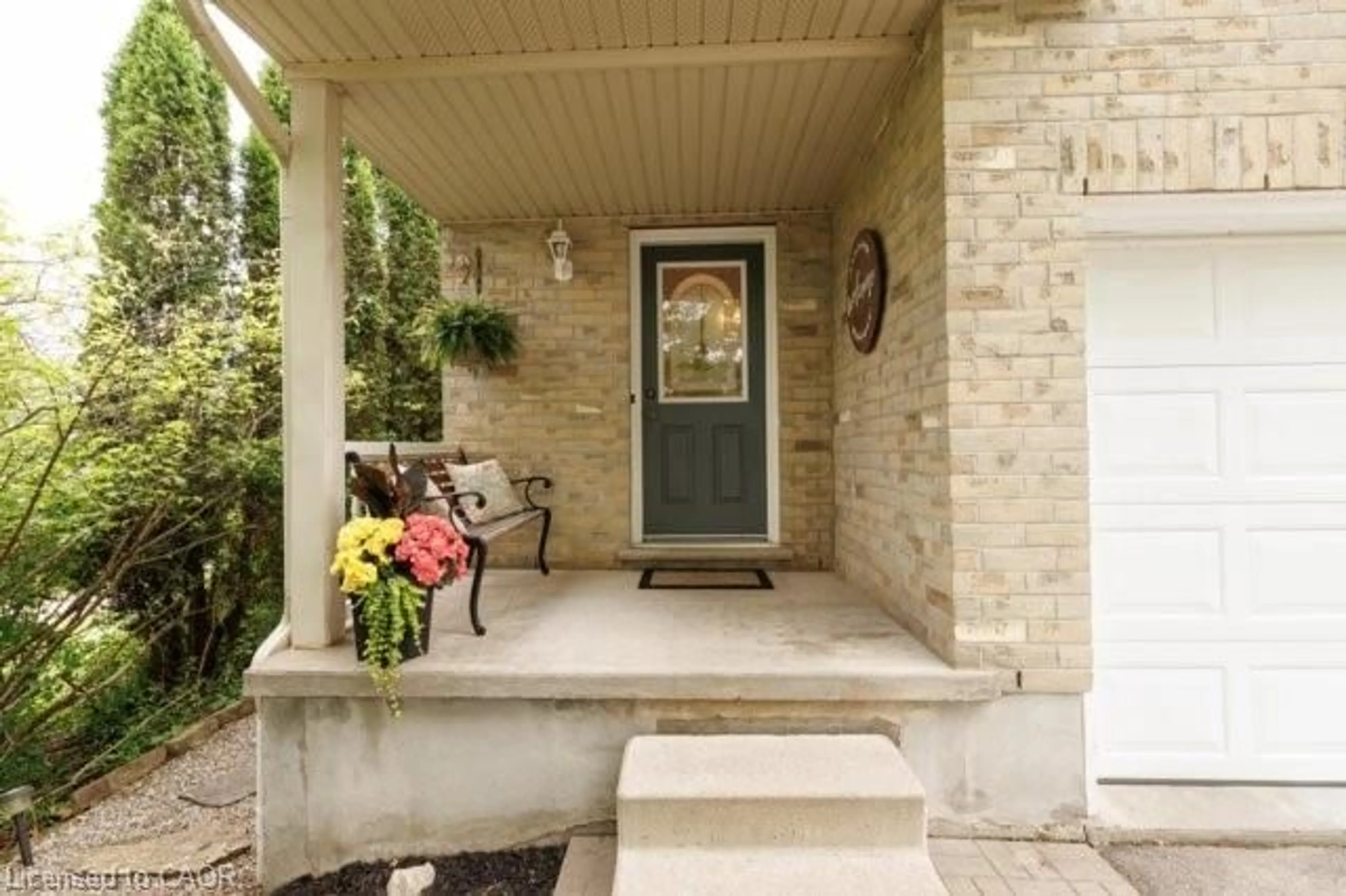 Indoor entryway for 635 Royal Fern St, Waterloo Ontario N2V 2P6