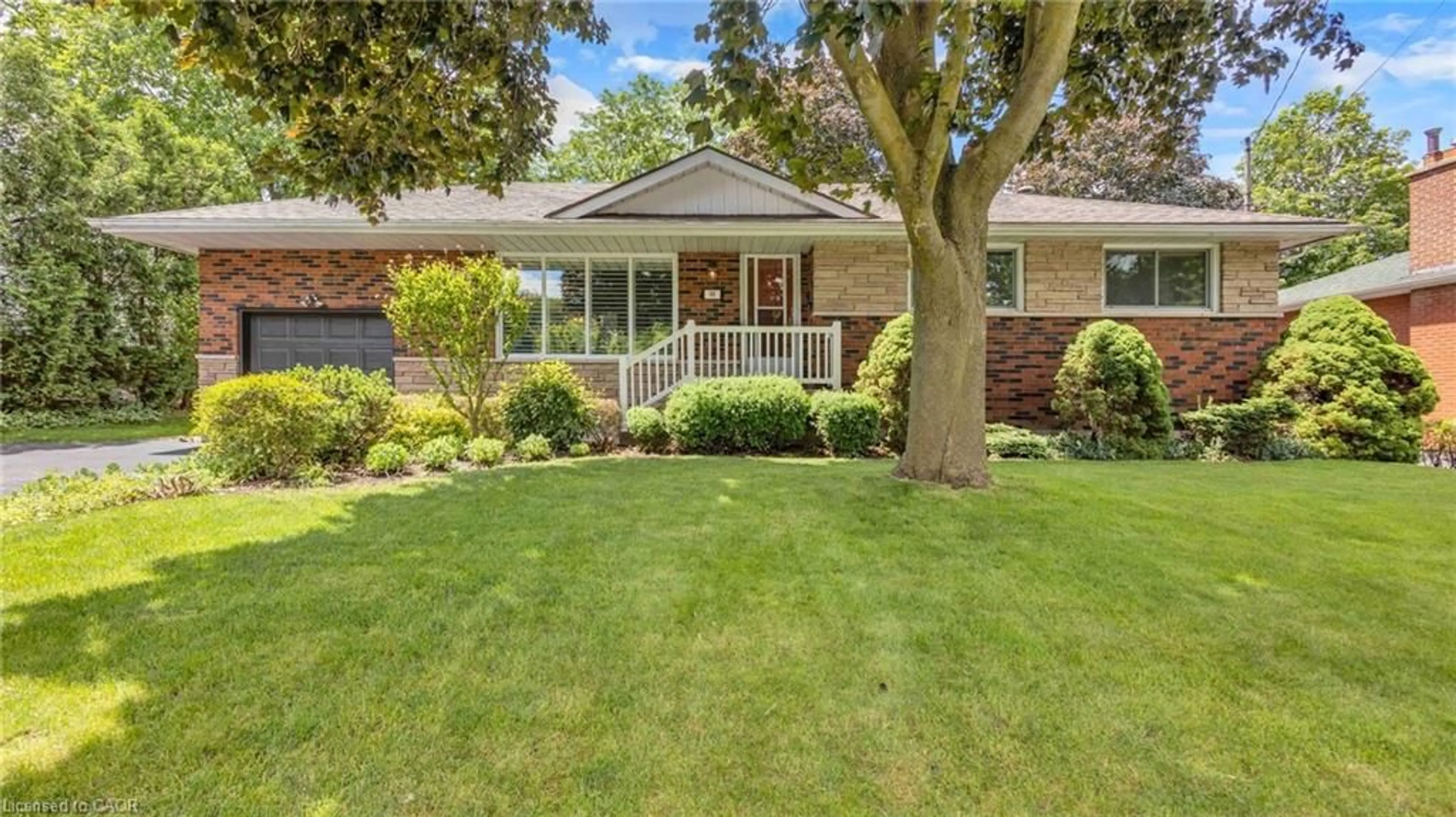 Home with brick exterior material, street for 99 Fife St, Caledonia Ontario N3W 1E7
