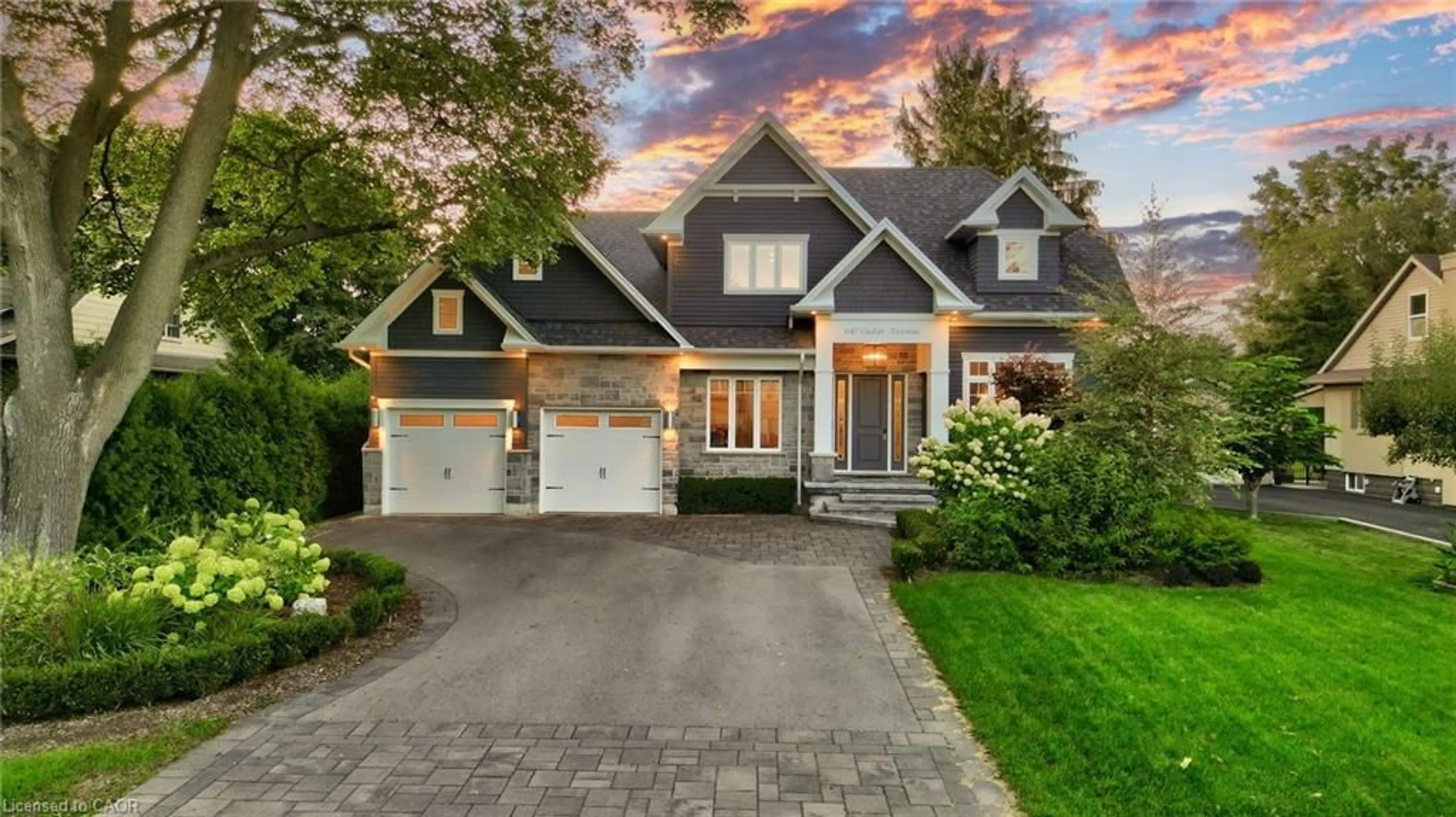 Home with brick exterior material, street for 647 Cedar Ave, Burlington Ontario L7T 2R4