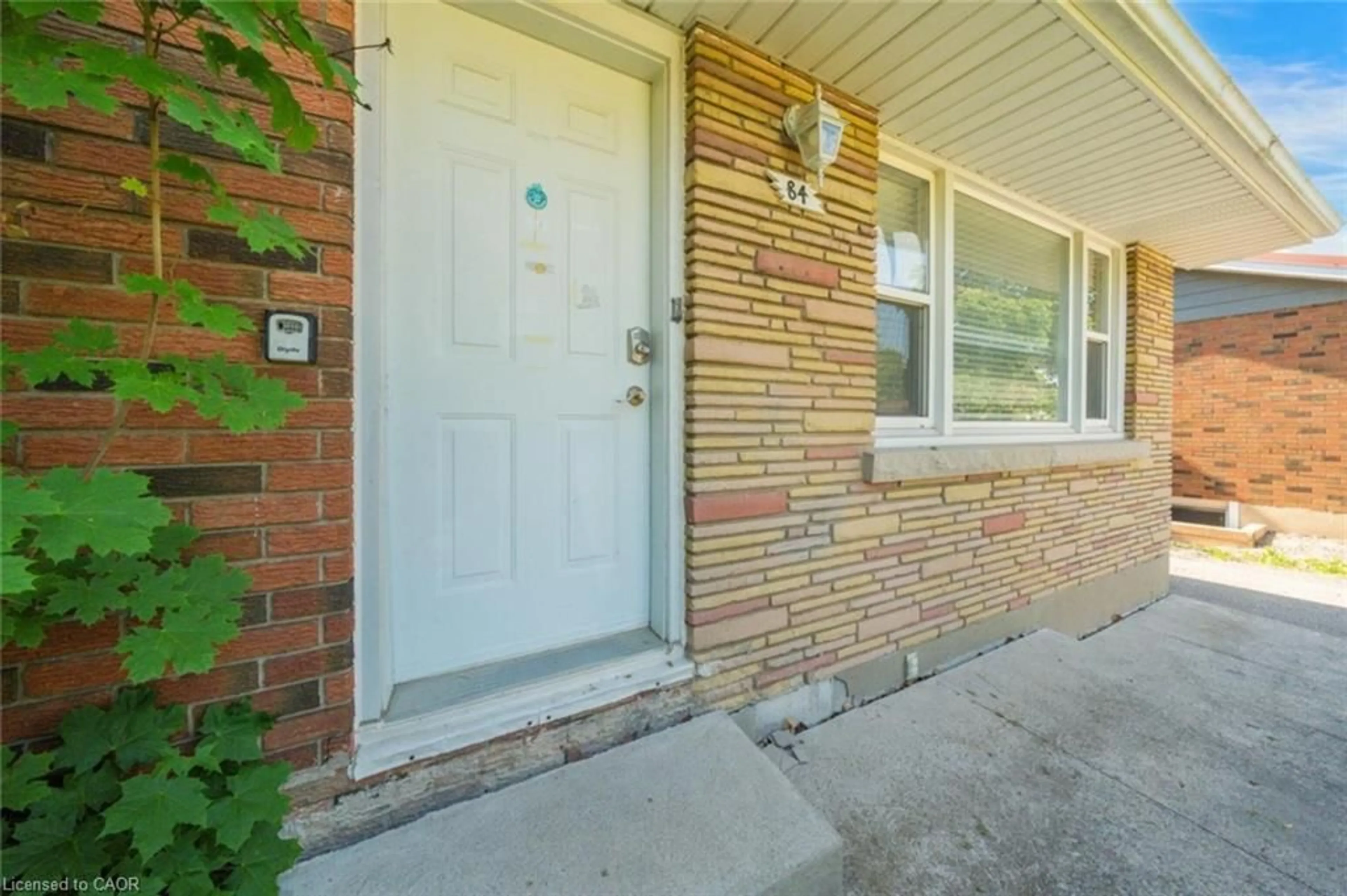 Unknown for 84 Jacobson Ave, St. Catharines Ontario L2T 3A3