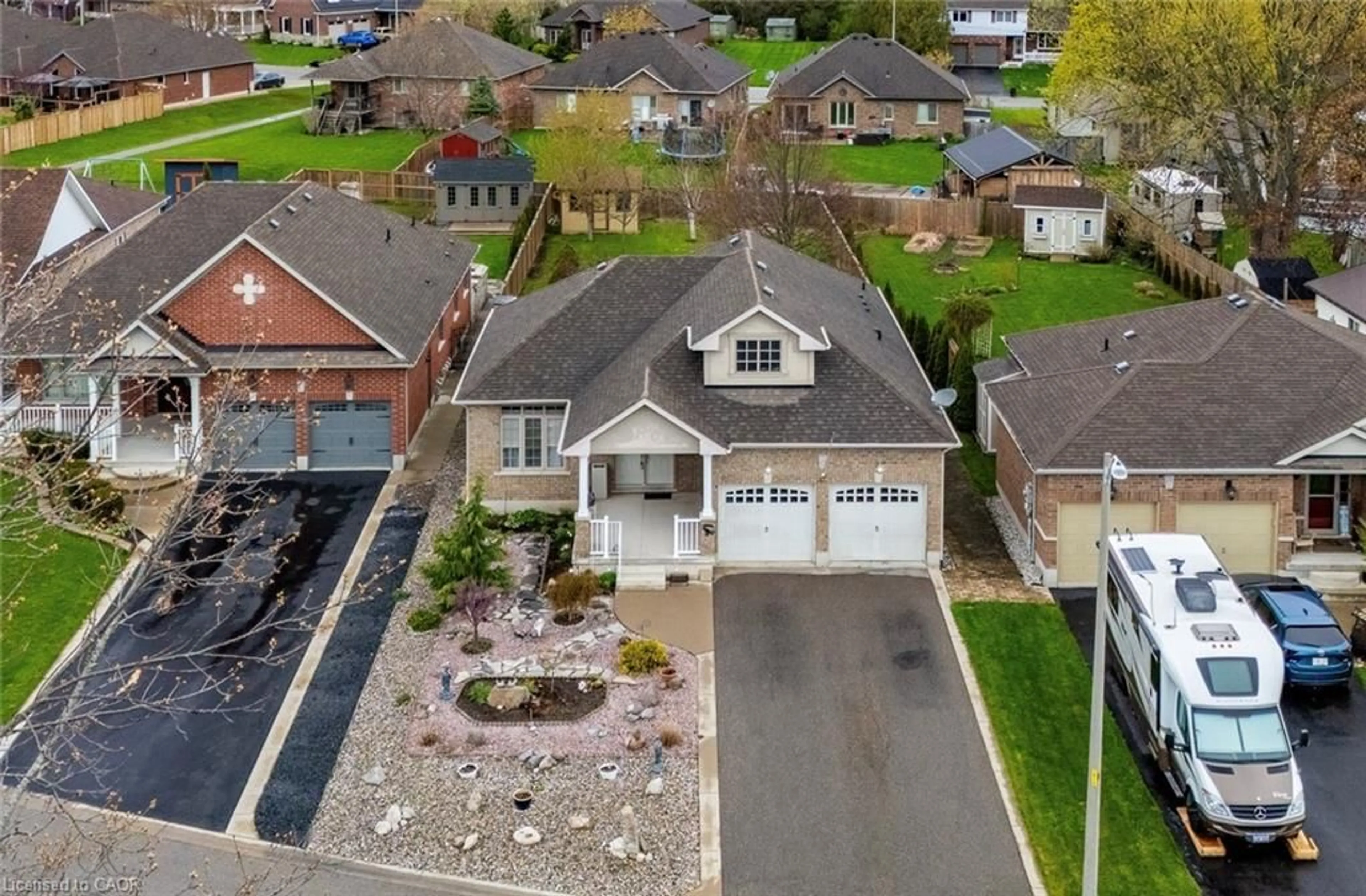 A pic from outside/outdoor area/front of a property/back of a property/a pic from drone, street for 21 Kelly Dr, Port Dover Ontario N0A 1N5