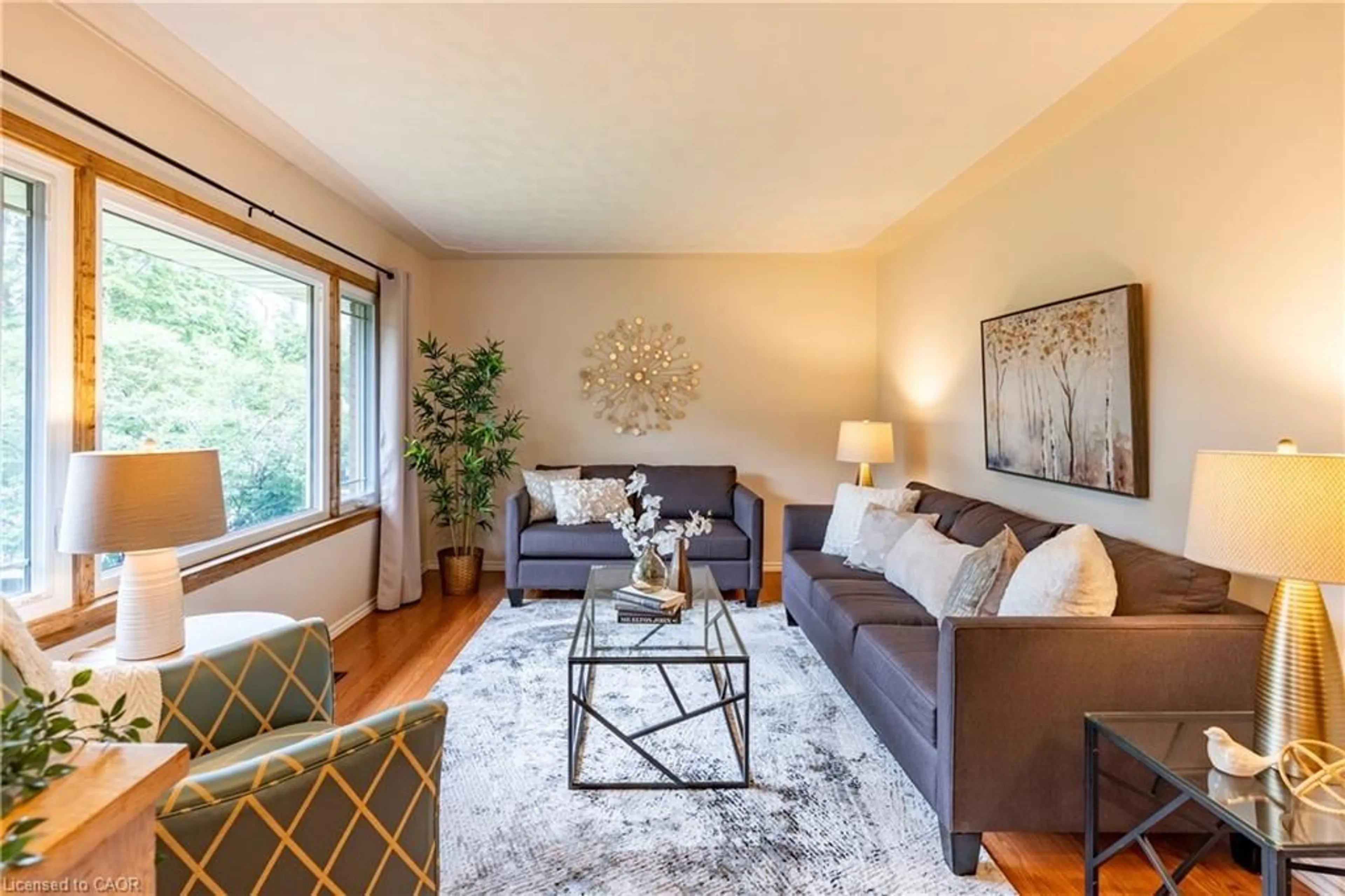 Living room with furniture, unknown for 62 Boniface Ave, Kitchener Ontario N2C 1L9