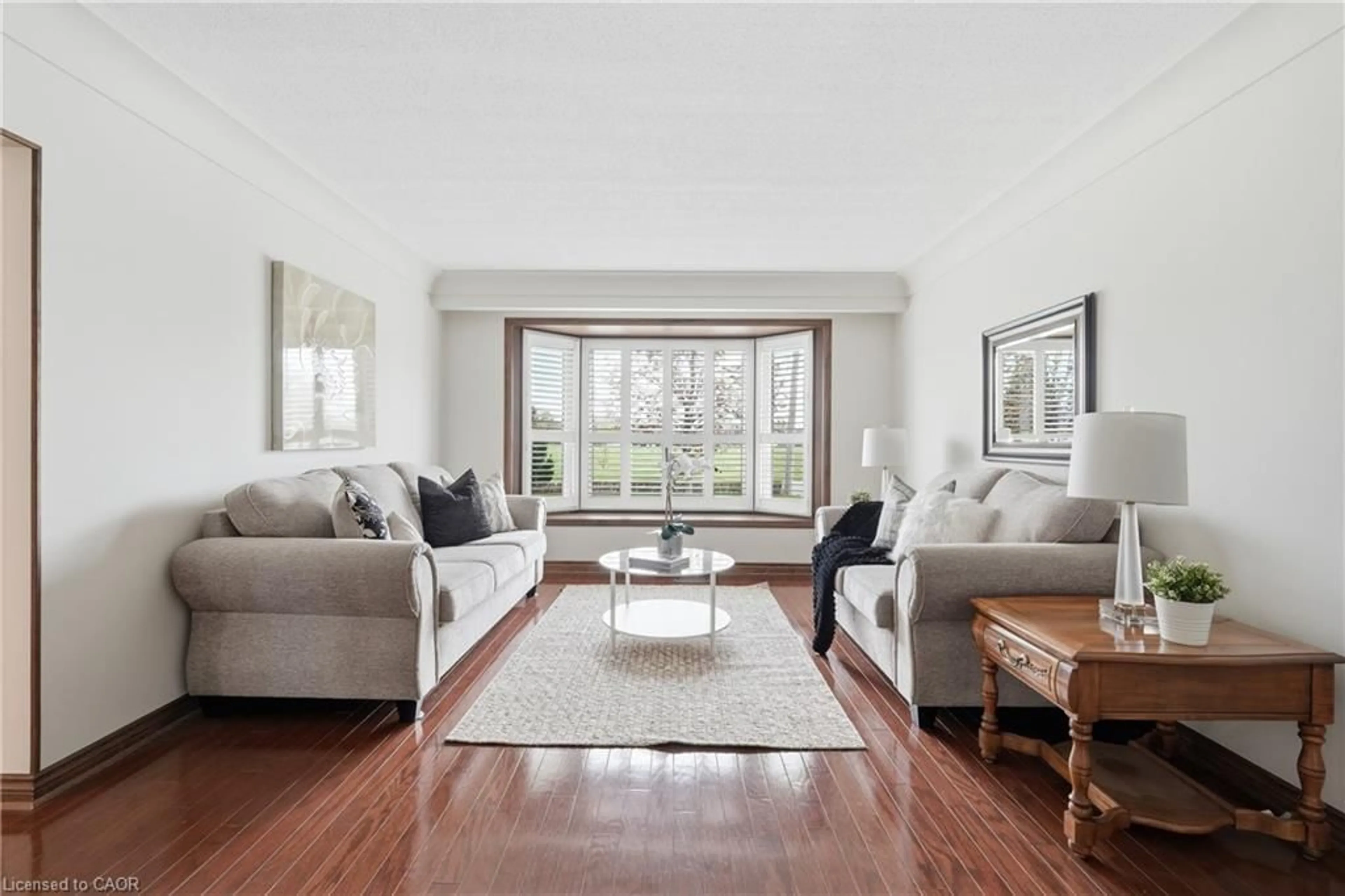 Living room with furniture, unknown for 3466 River Trail, Fort Erie Ontario L0S 1S0
