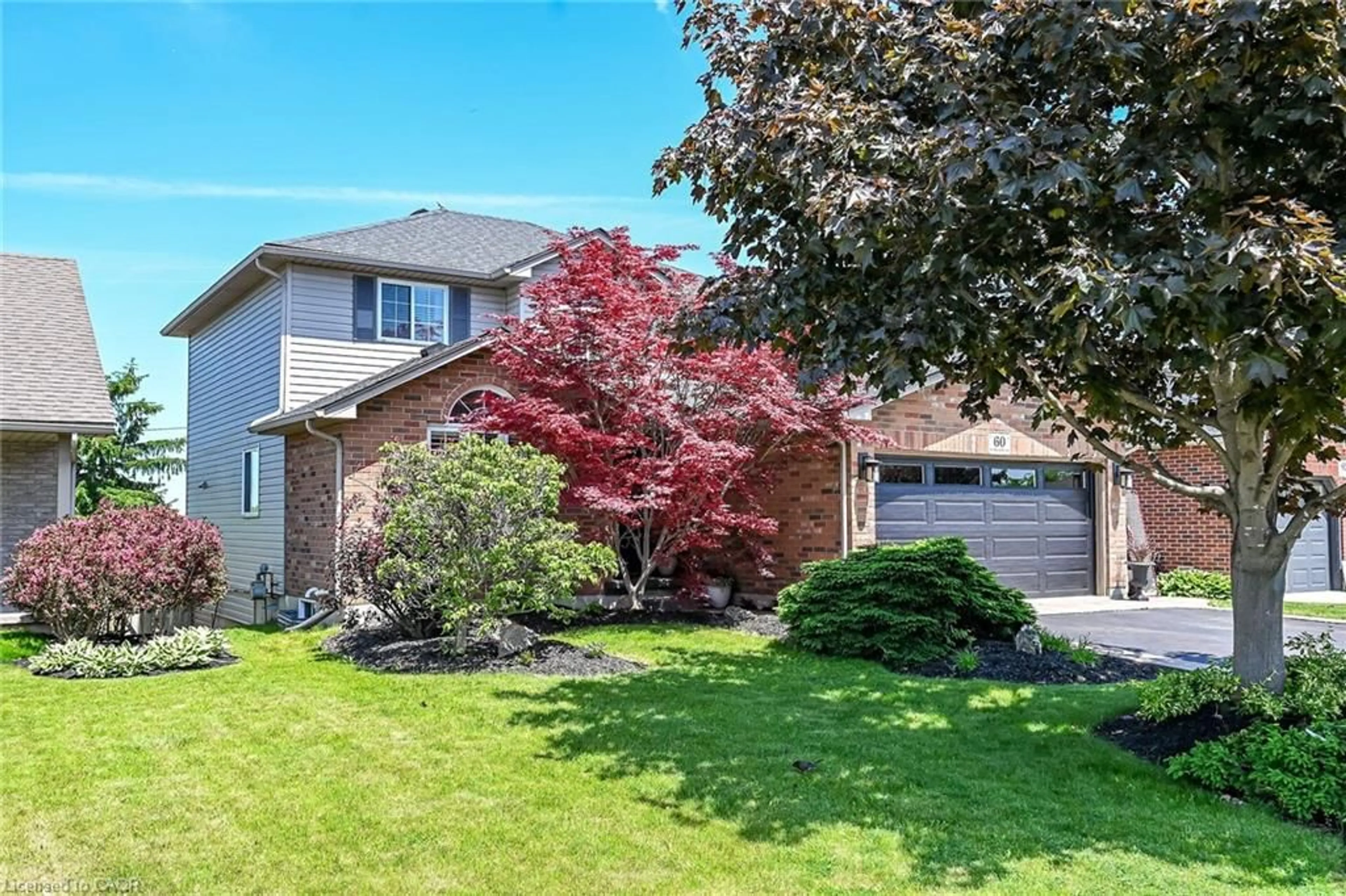 Home with brick exterior material, street for 60 Dunrobin Dr, Caledonia Ontario N3W 2N7