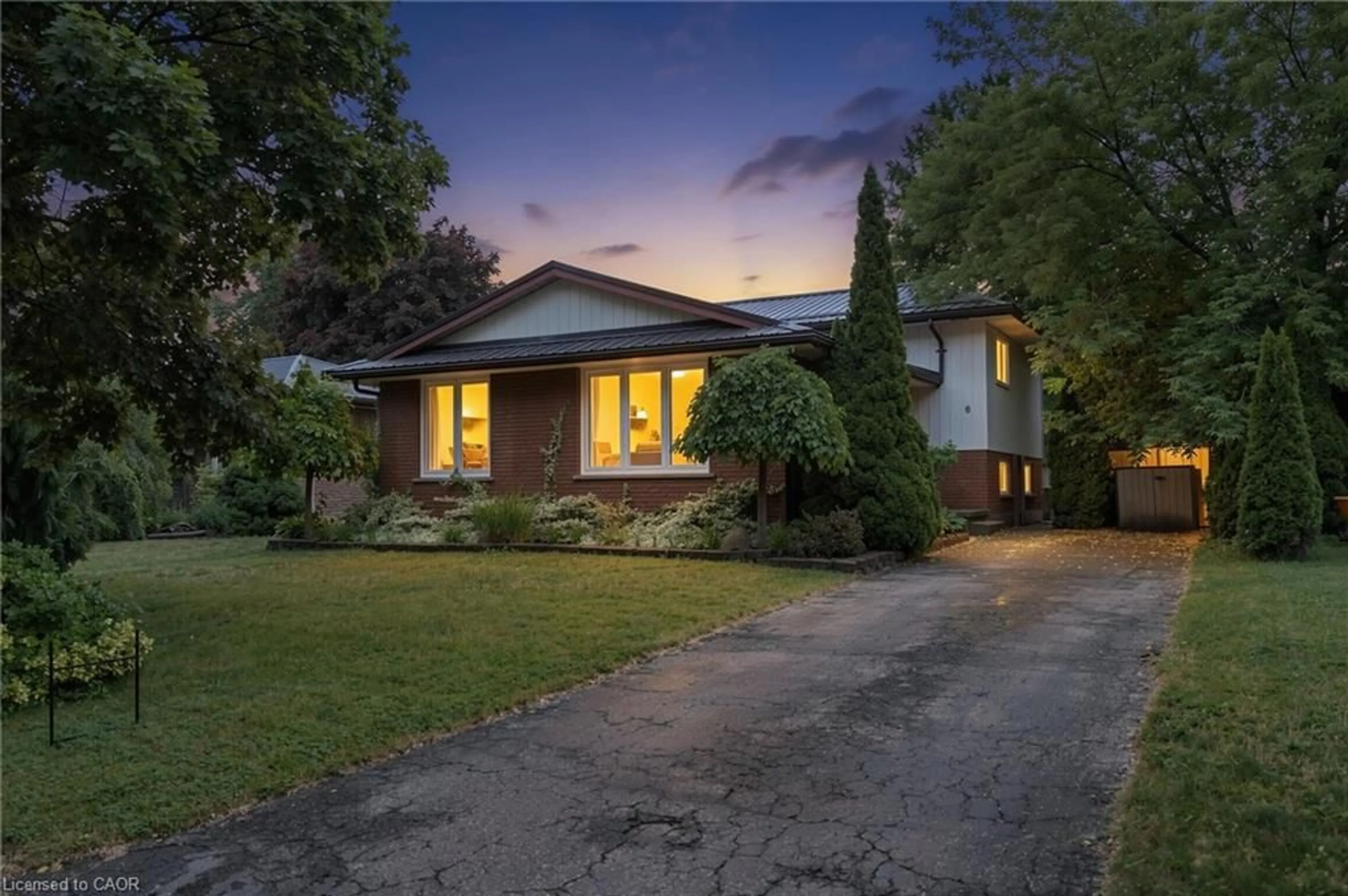 Home with brick exterior material, street for 6 Kelly Ave, Simcoe Ontario N3Y 4V5