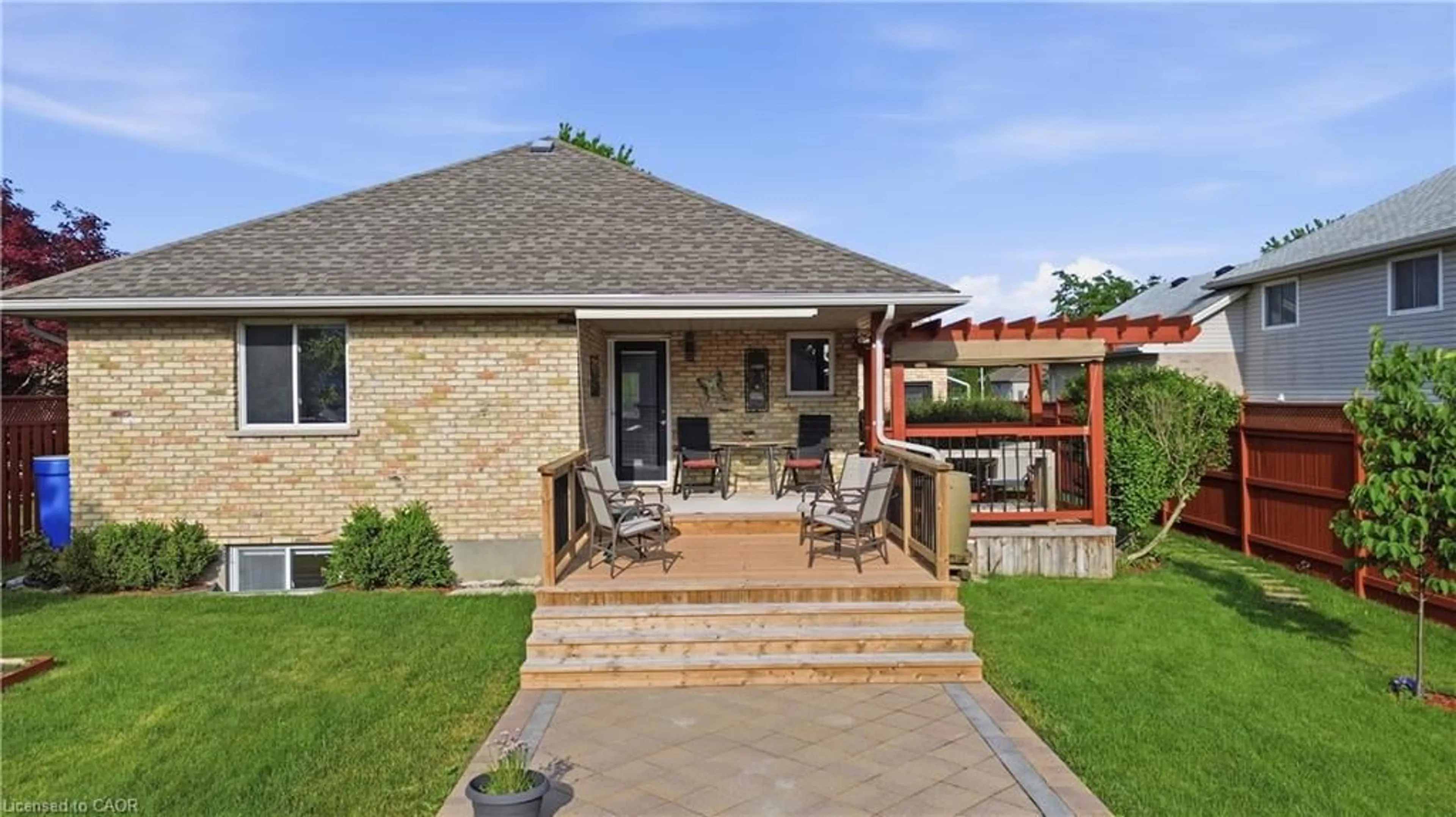 Patio, street for 53 Edgewell Cres, Central Elgin (Munic) Ontario N5P 4K9