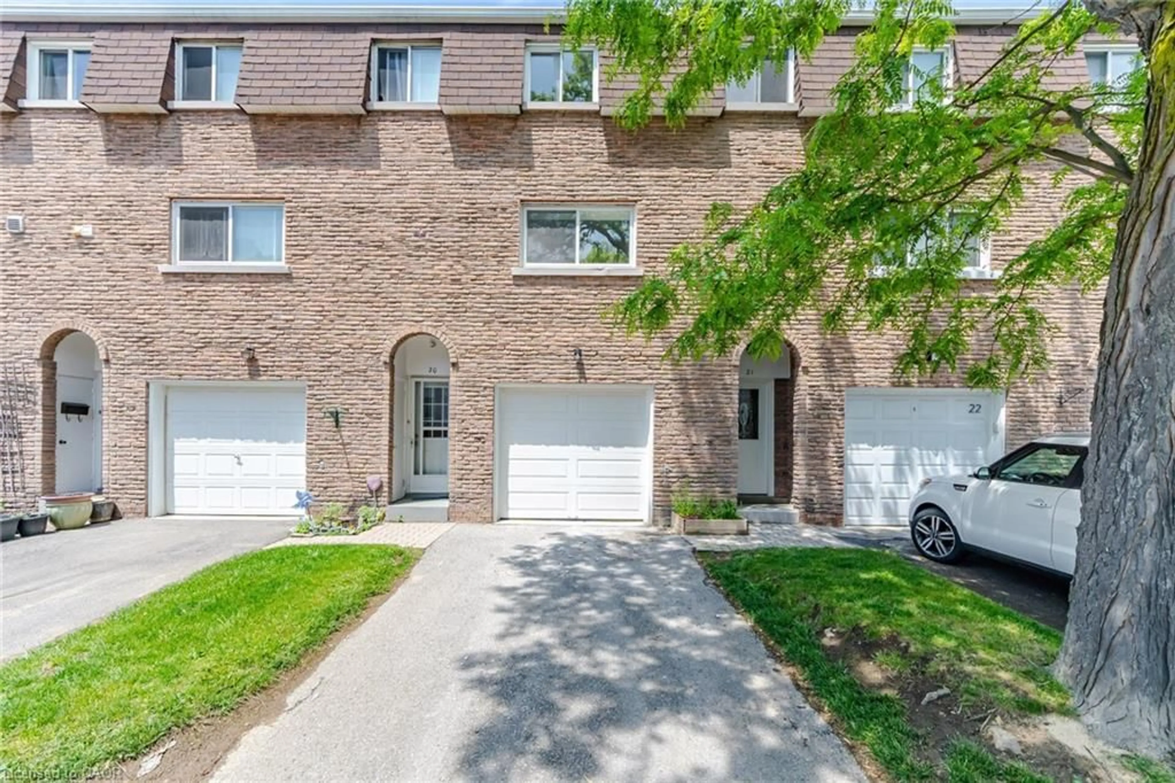 Unknown for 121 Centennial Rd #21, Toronto Ontario M1C 1Z7
