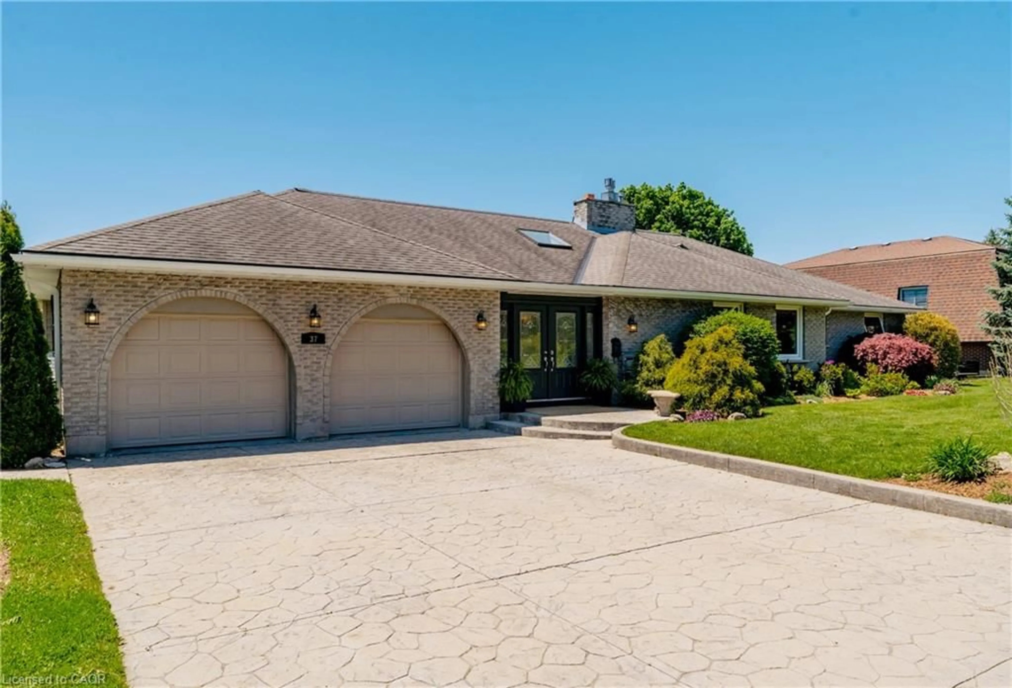 Unknown for 37 Blue Forest Cres, Guelph Ontario N1H 6J2