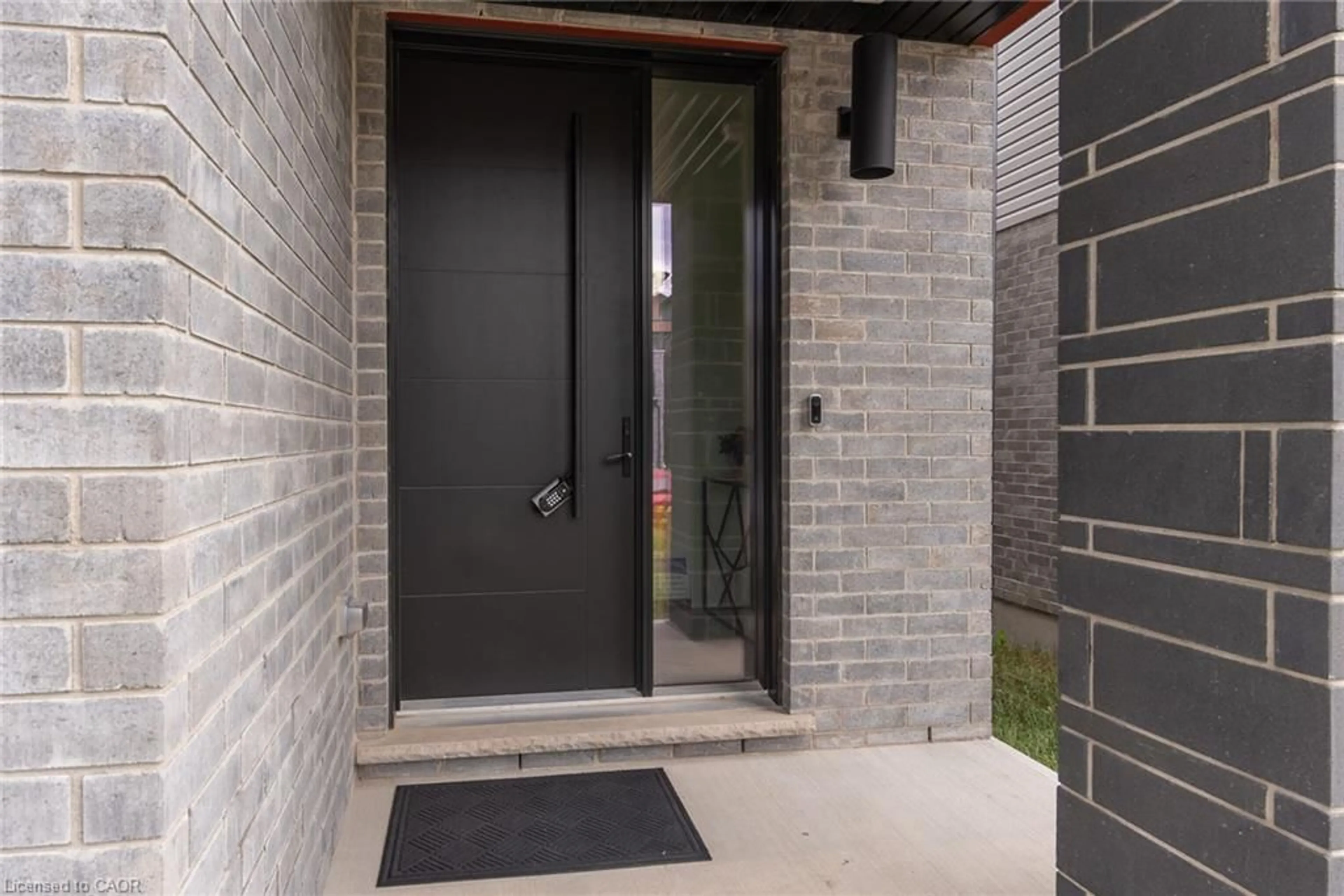 Unknown for 350 Canada Plum St, Waterloo Ontario N2V 0H9