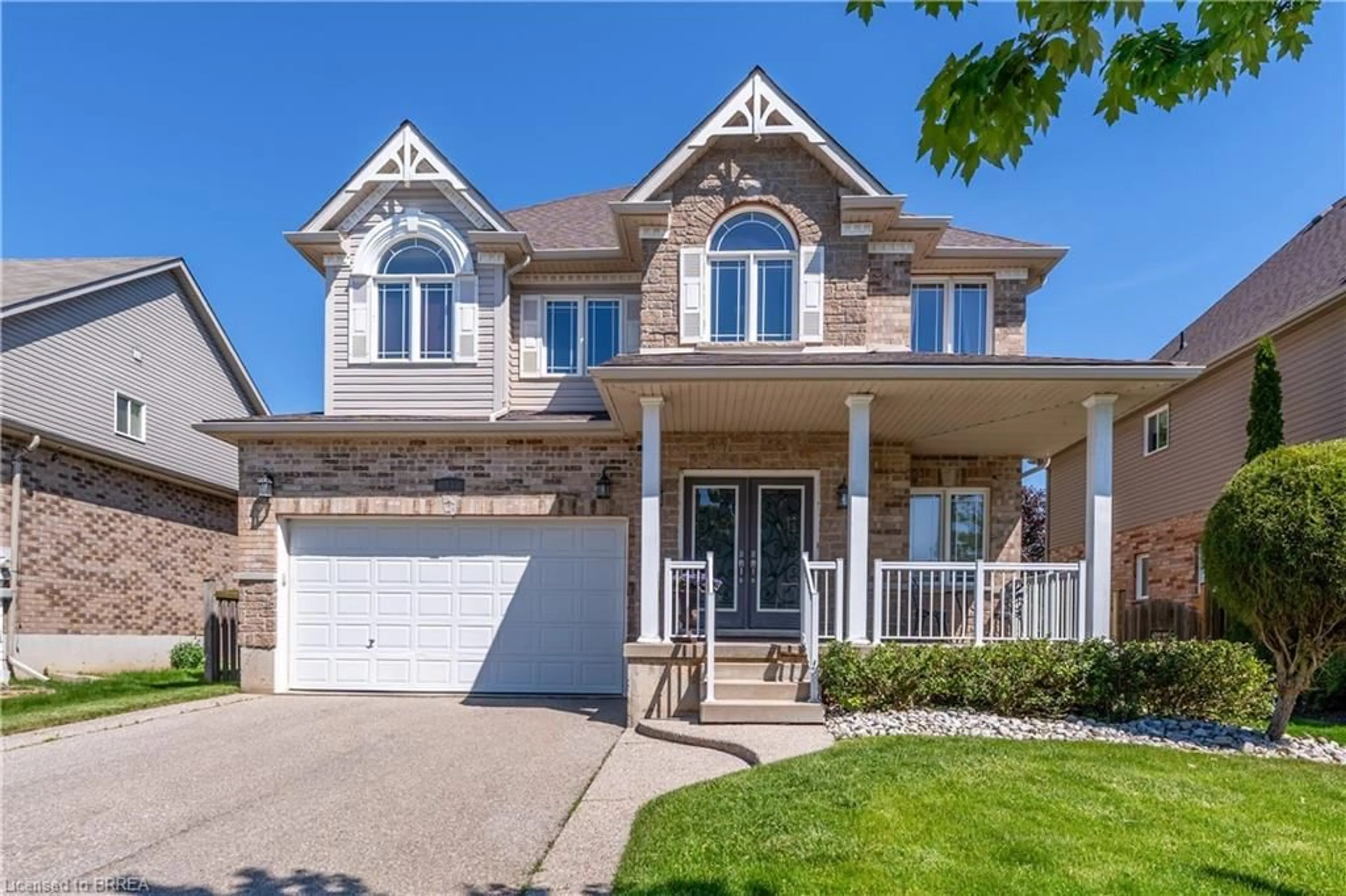 Home with brick exterior material, street for 44 Mcqueen Dr, Paris Ontario N3L 0A5