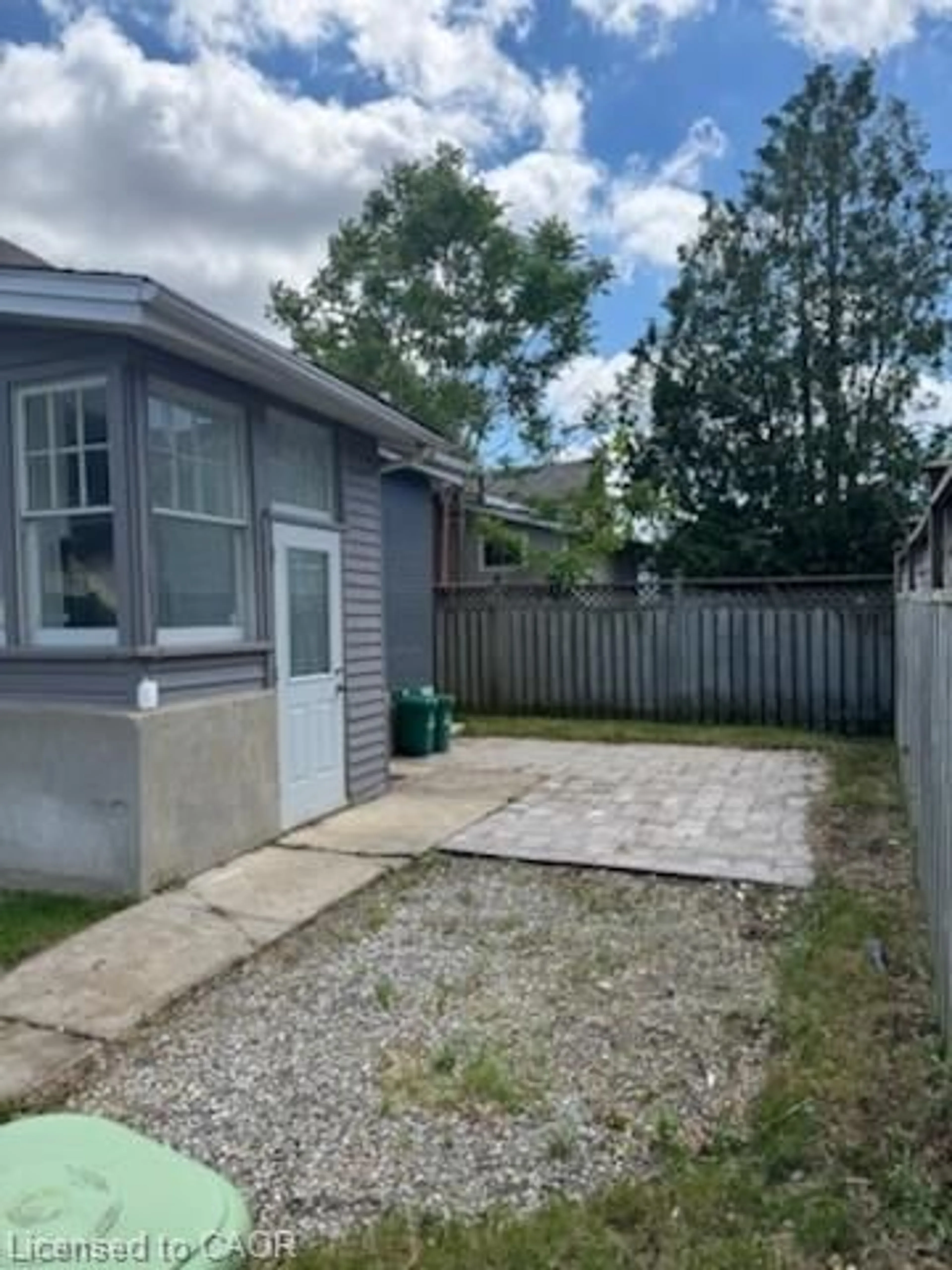 Shed for 105 Catharine Ave, Brantford Ontario N3T 1Y1