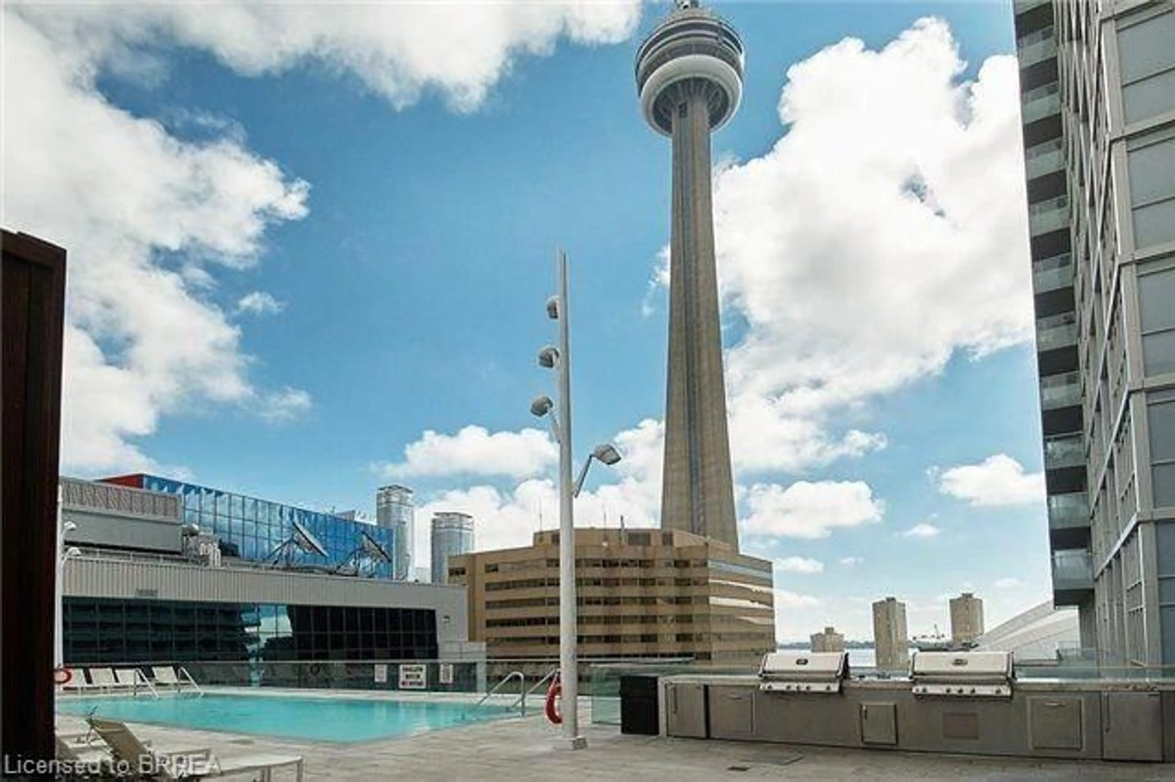 Pool for 300 Front St #601, Toronto Ontario M5V 0E9