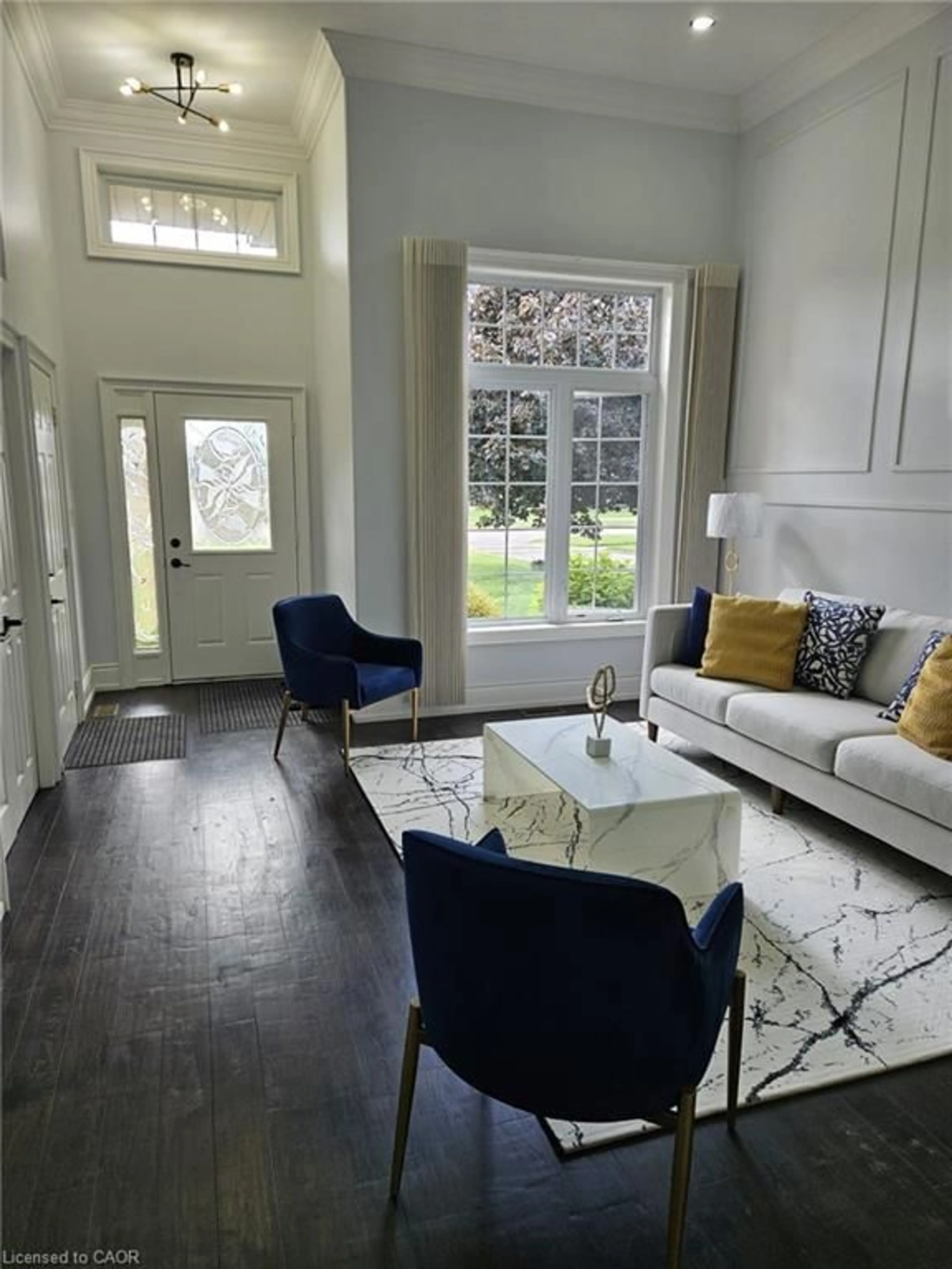 Living room with furniture, unknown for 413 Keil Trail, Chatham Ontario N7L 5R2